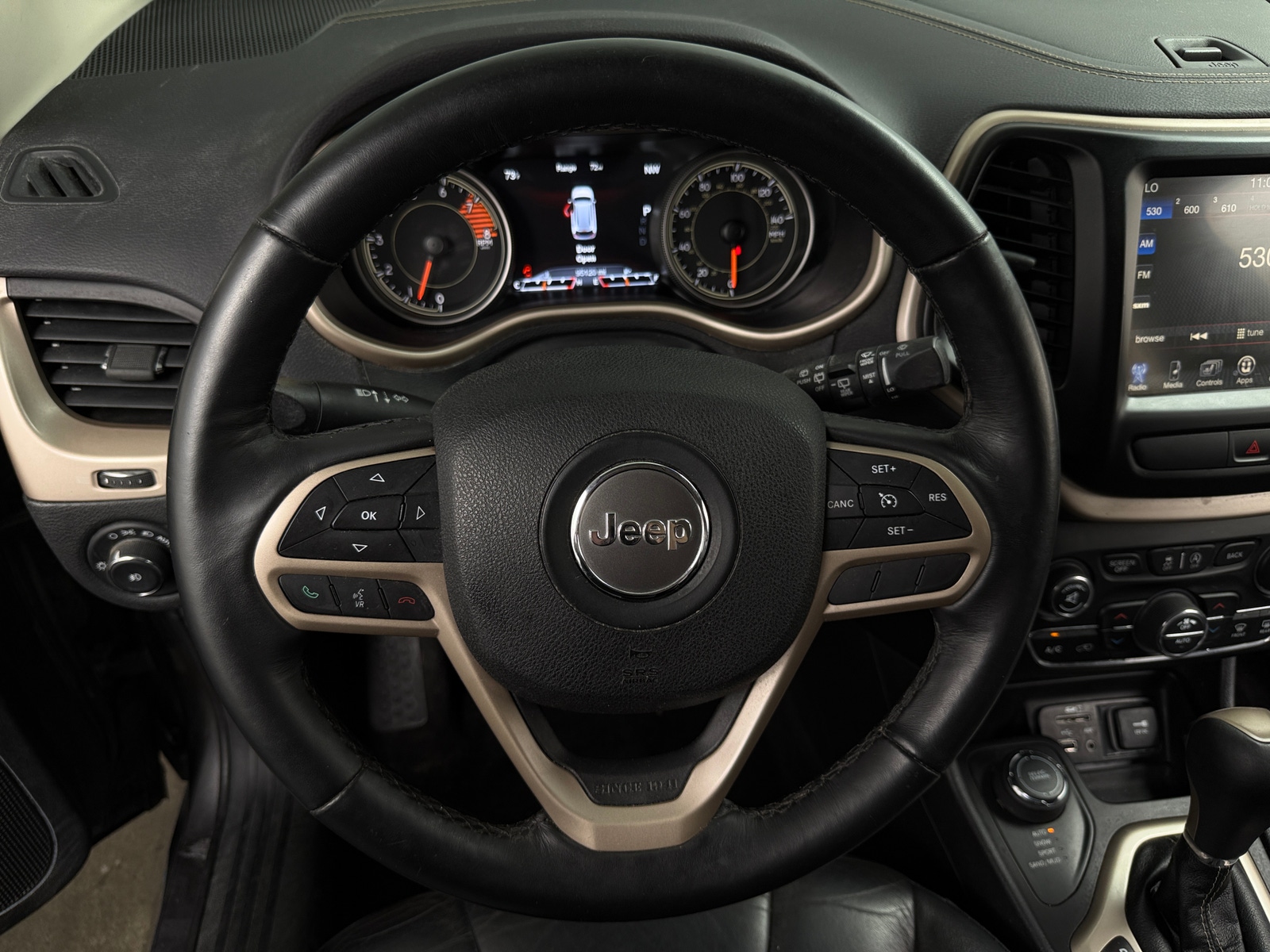 Thumbnail: 2017 Jeep Cherokee - 4