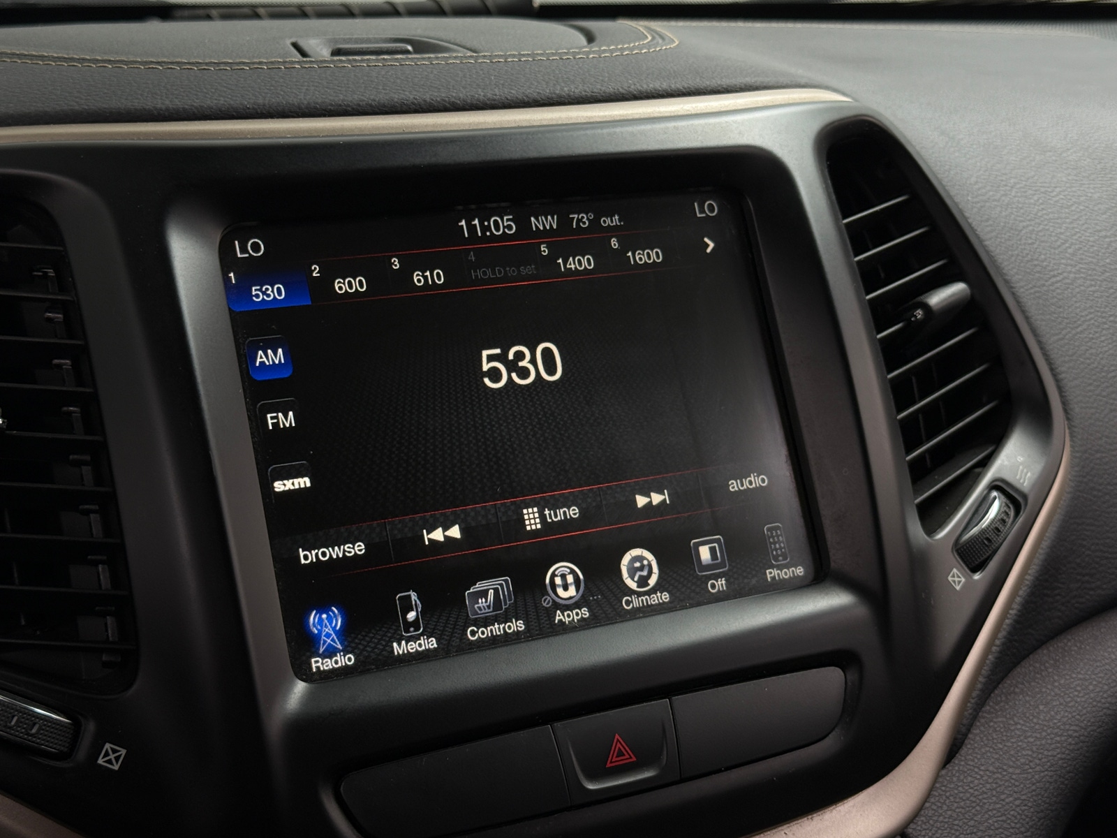 Thumbnail: 2017 Jeep Cherokee - 3