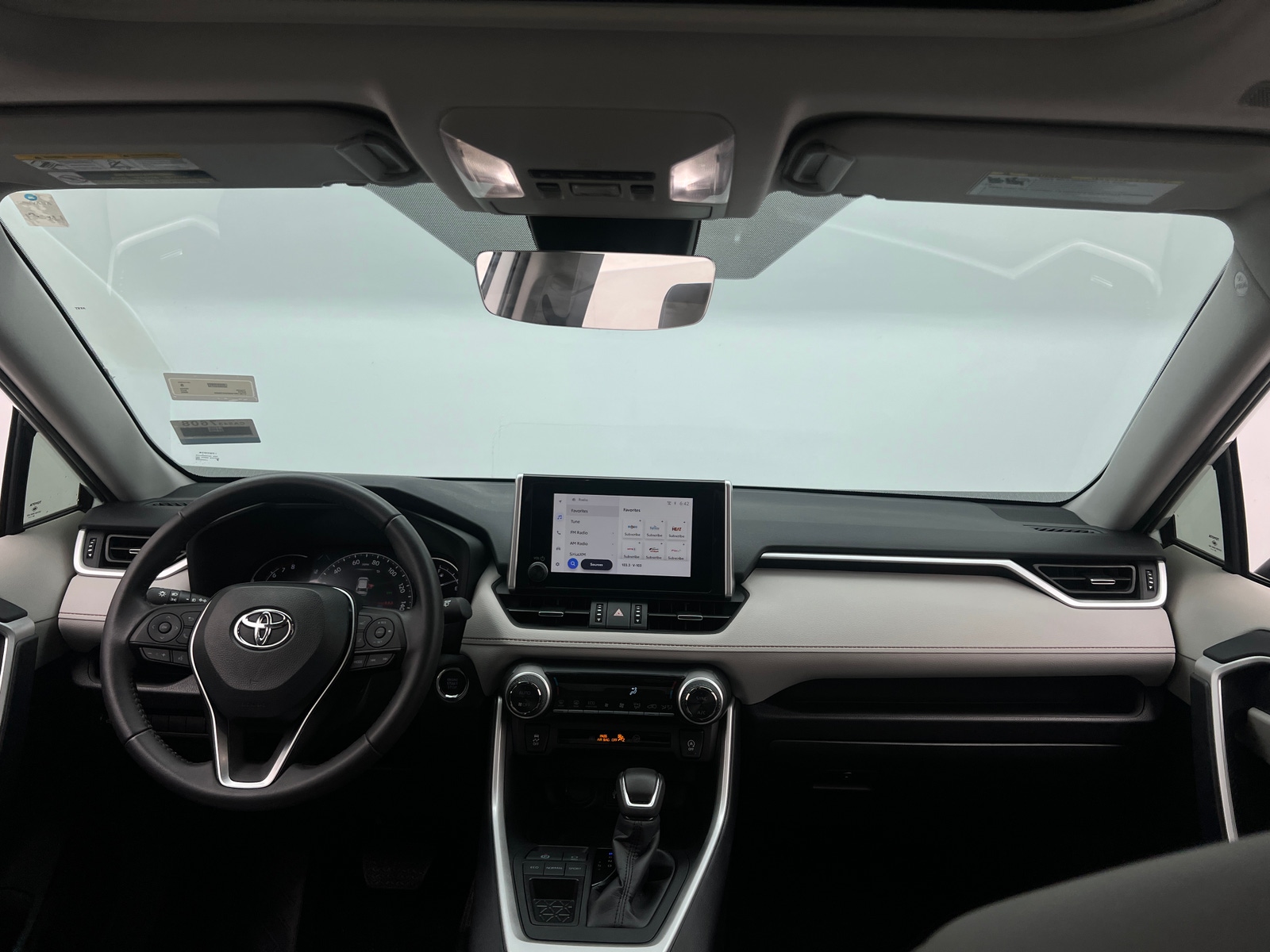 Thumbnail: 2025 Toyota RAV4 - 2