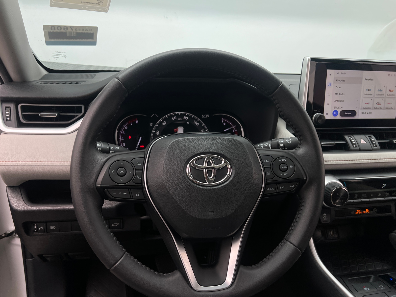 Thumbnail: 2025 Toyota RAV4 - 4