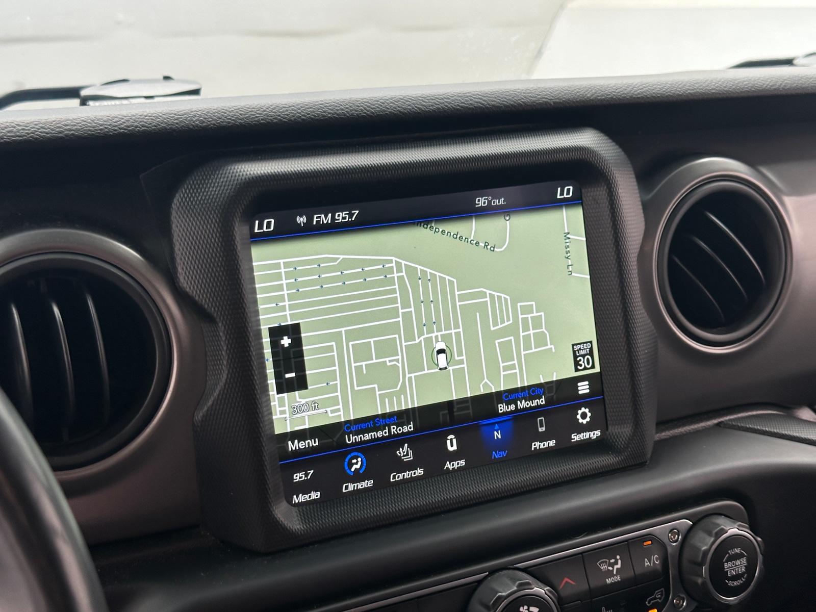 Thumbnail: 2022 Jeep Gladiator - 3