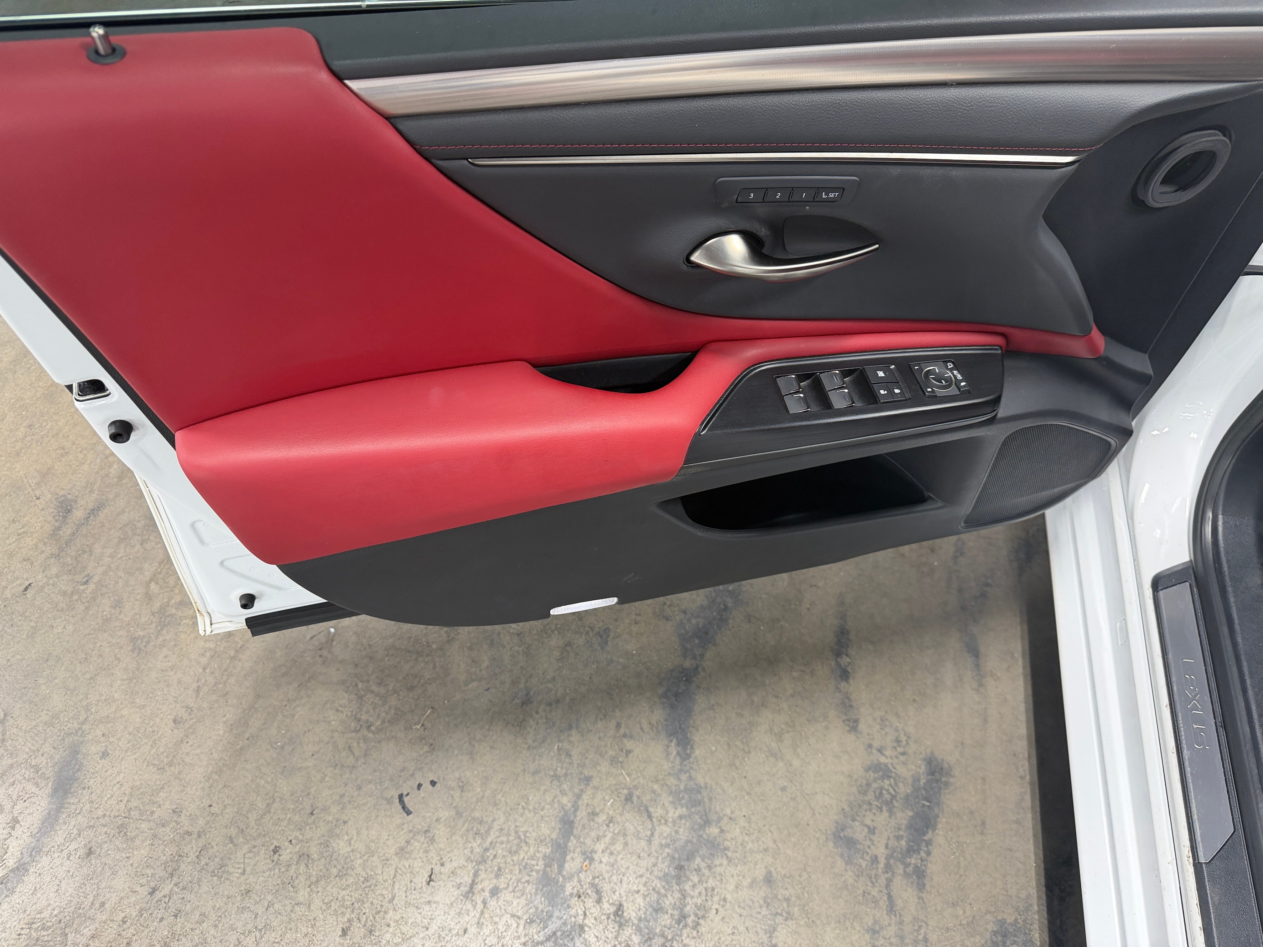 2021 Lexus ES