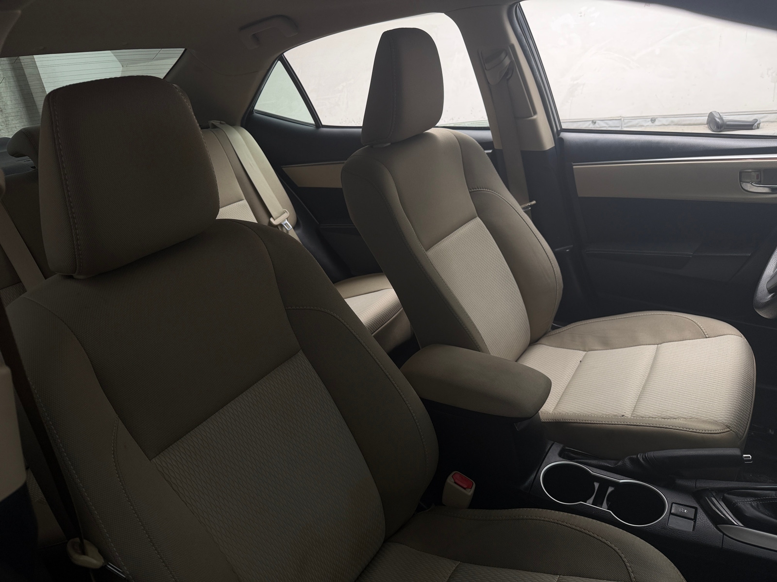 Thumbnail: 2016 Toyota Corolla - 2