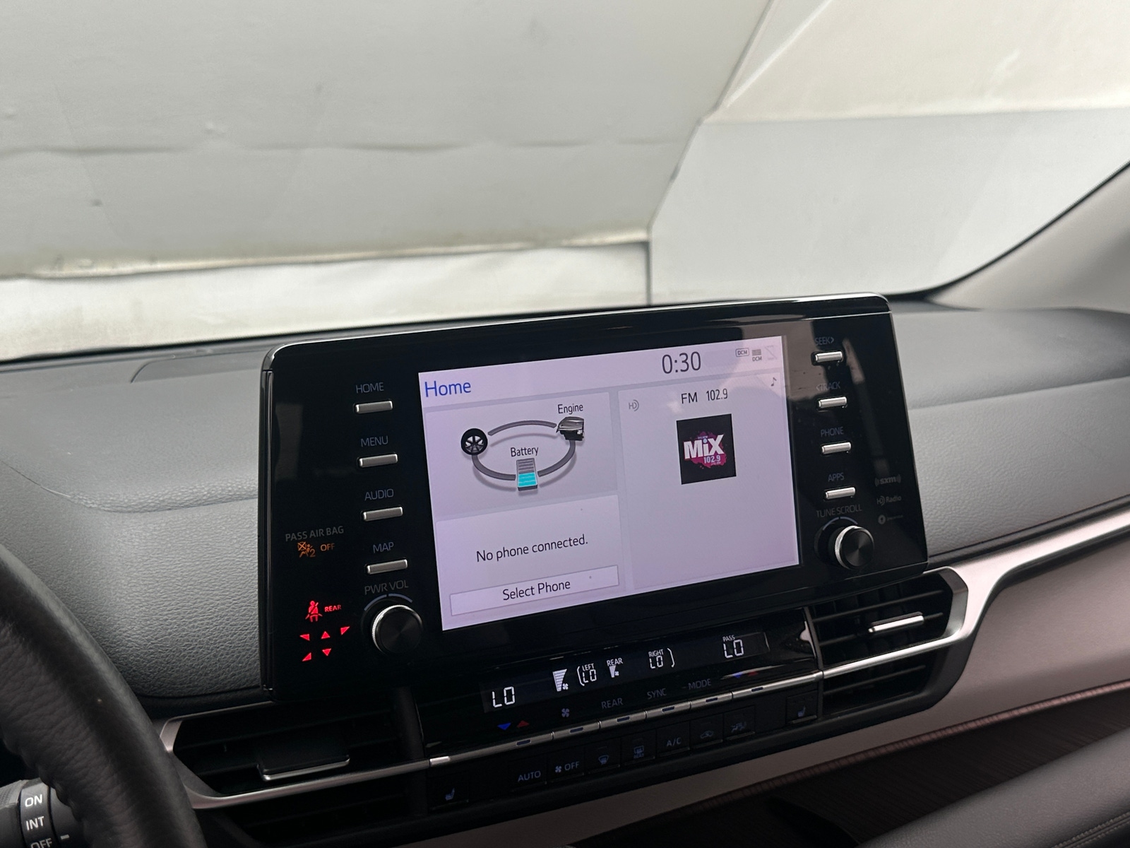 Thumbnail: 2021 Toyota Sienna - 3