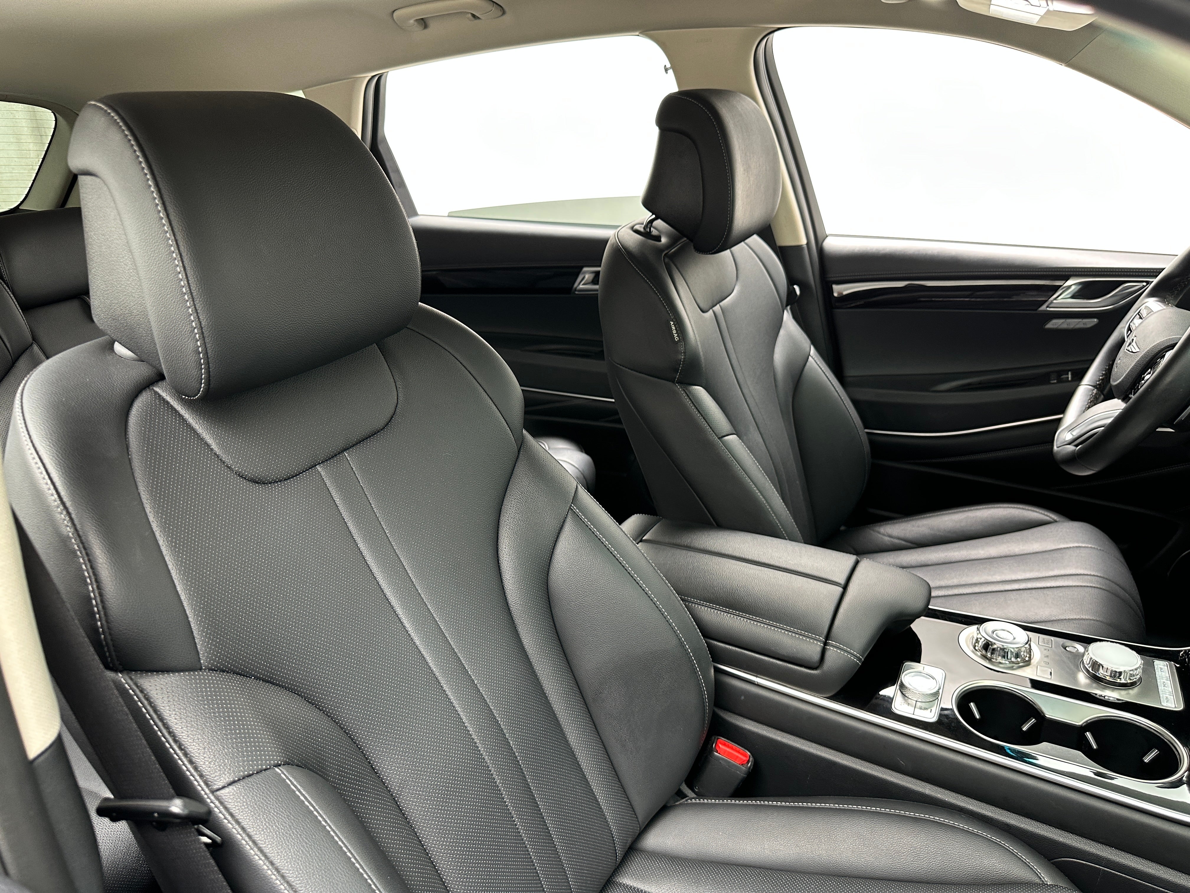 2025 GENESIS GV80