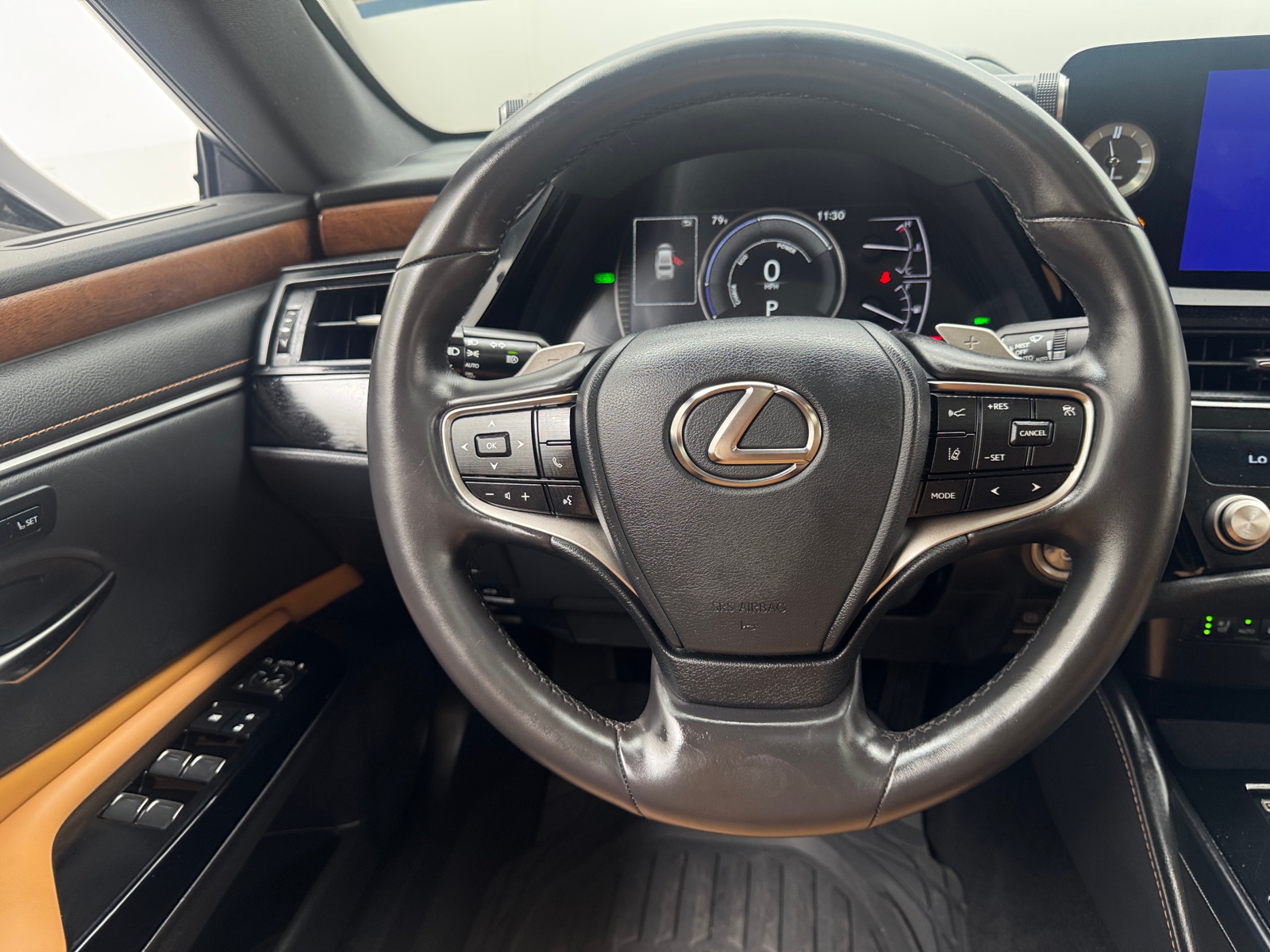 Thumbnail: 2025 Lexus ES - 4