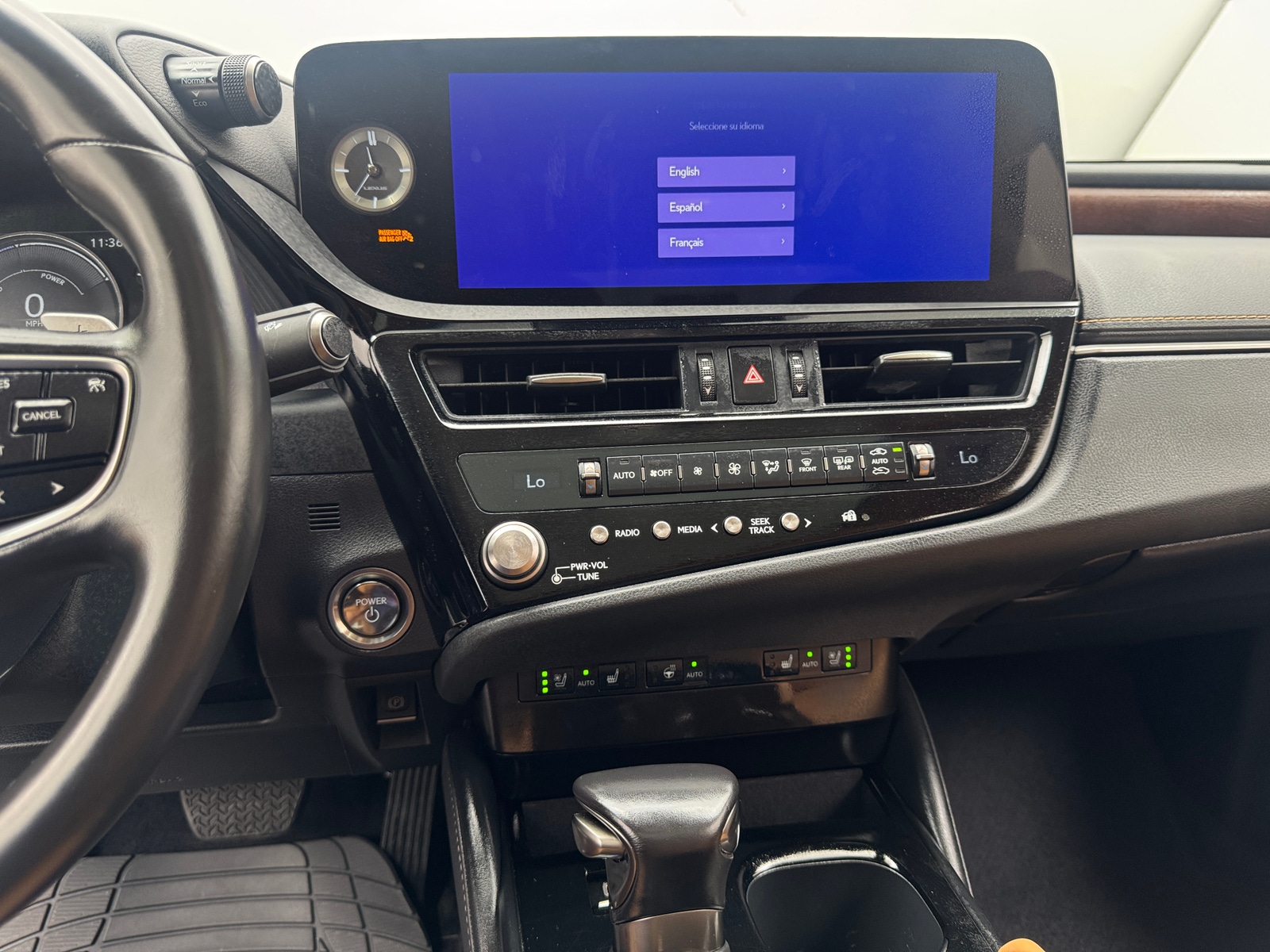 Thumbnail: 2025 Lexus ES - 3