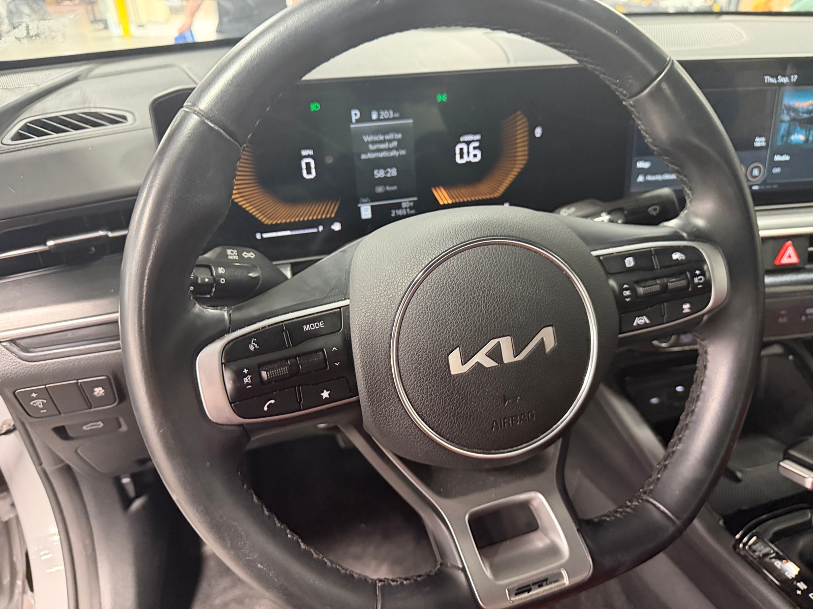 Thumbnail: 2025 Kia K5 - 4