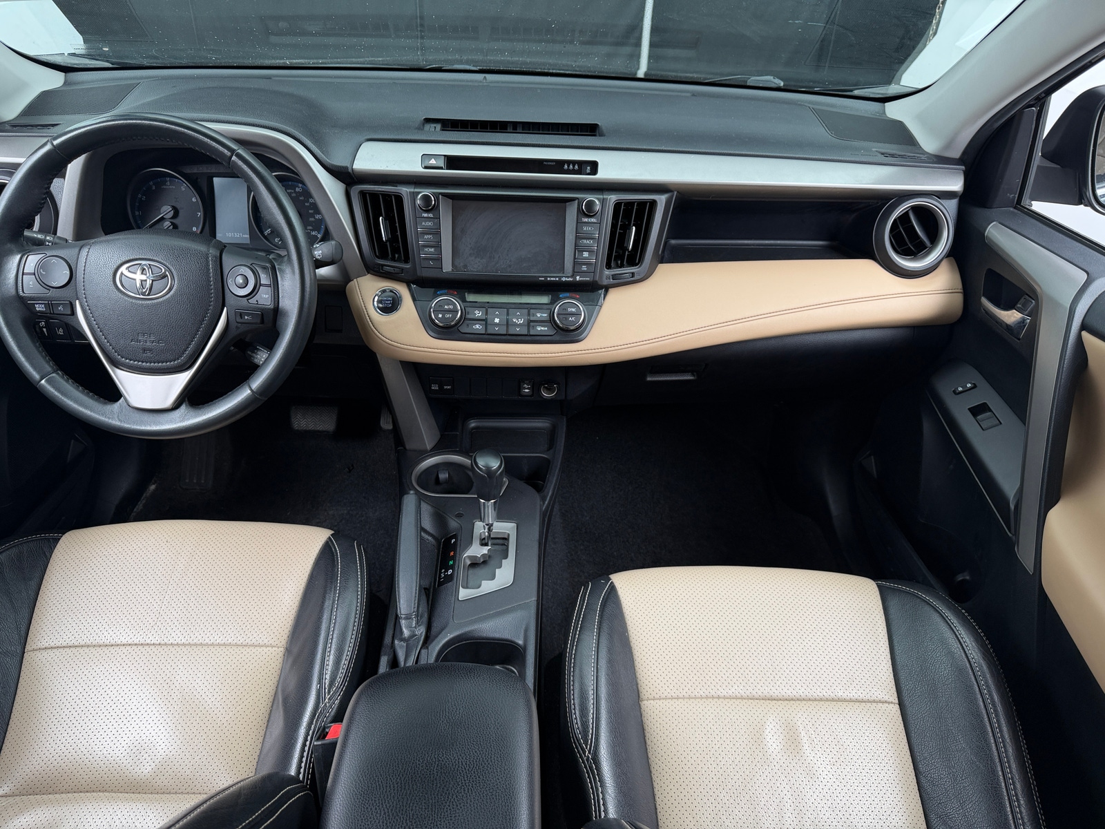 Thumbnail: 2017 Toyota RAV4 - 3