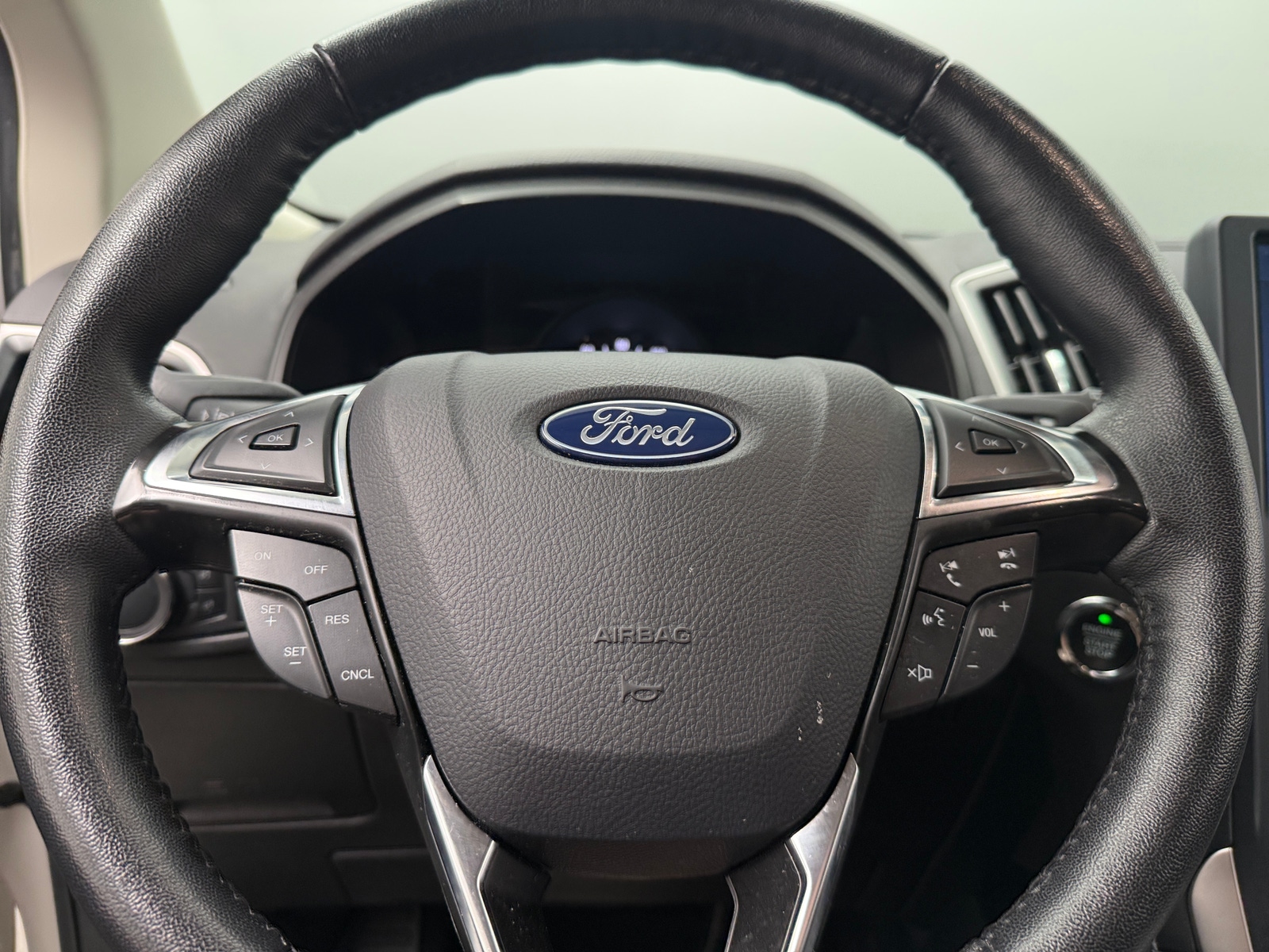 Thumbnail: 2024 Ford Edge - 4