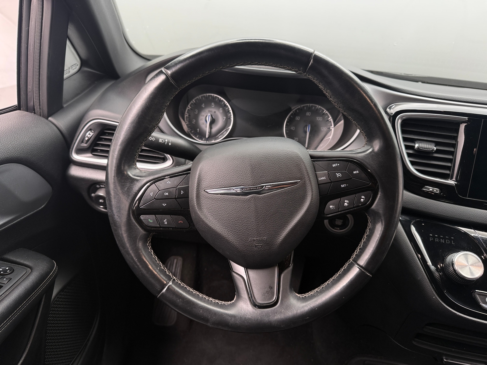 Thumbnail: 2018 Chrysler Pacifica - 4