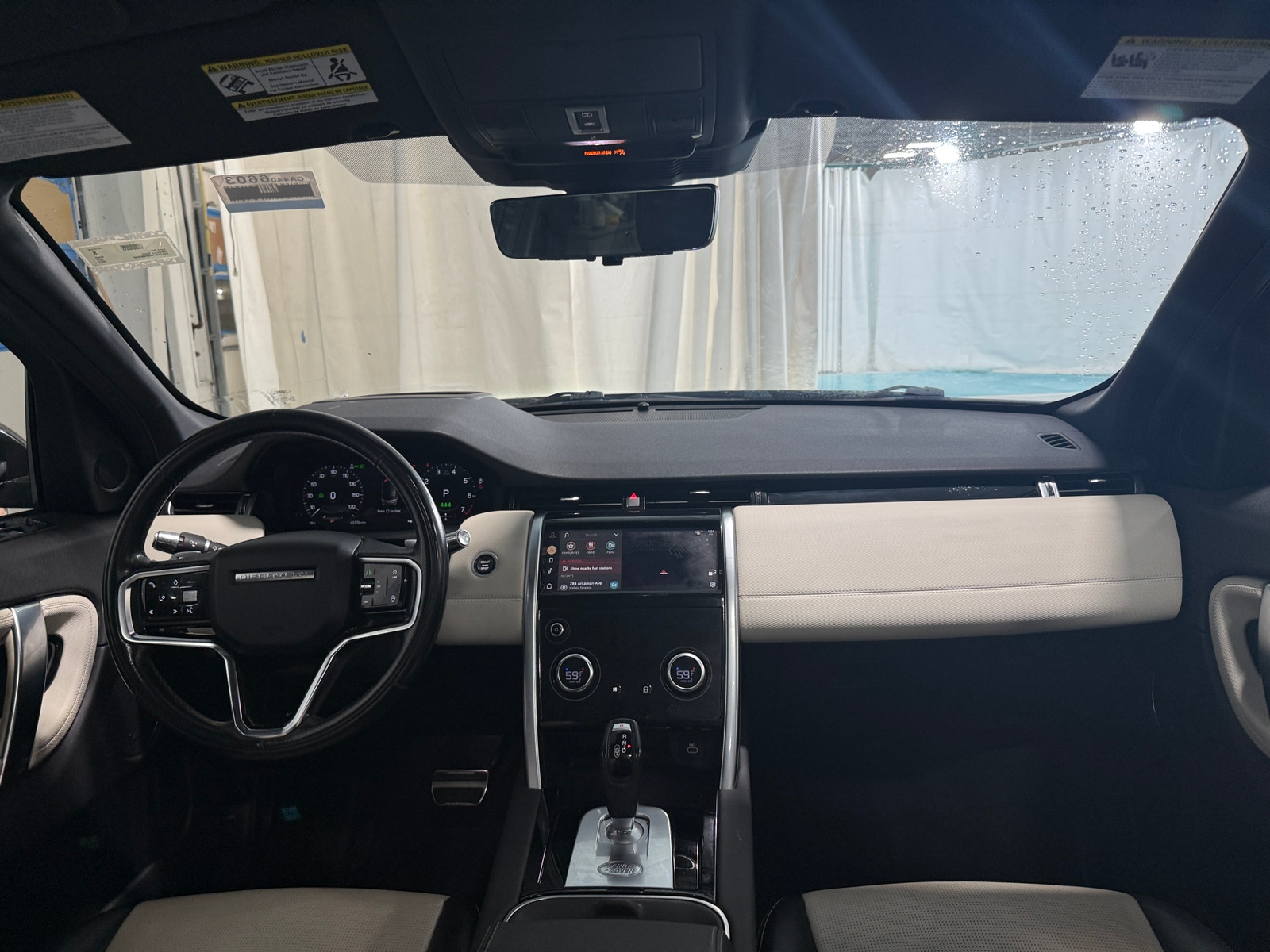 Thumbnail: 2021 Land Rover Discovery Sport - 2