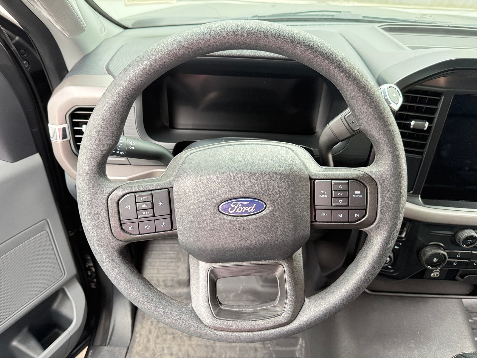 Thumbnail: 2025 Ford Econoline - 4