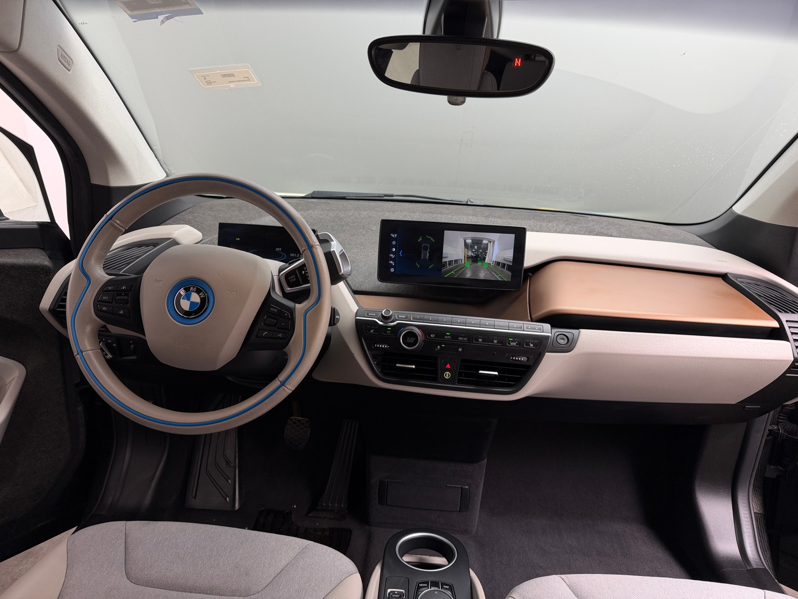 Thumbnail: 2019 BMW i3 - 2