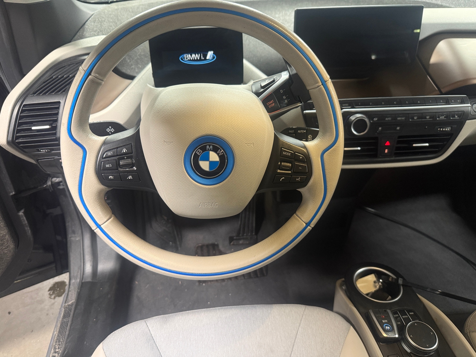 Thumbnail: 2019 BMW i3 - 4