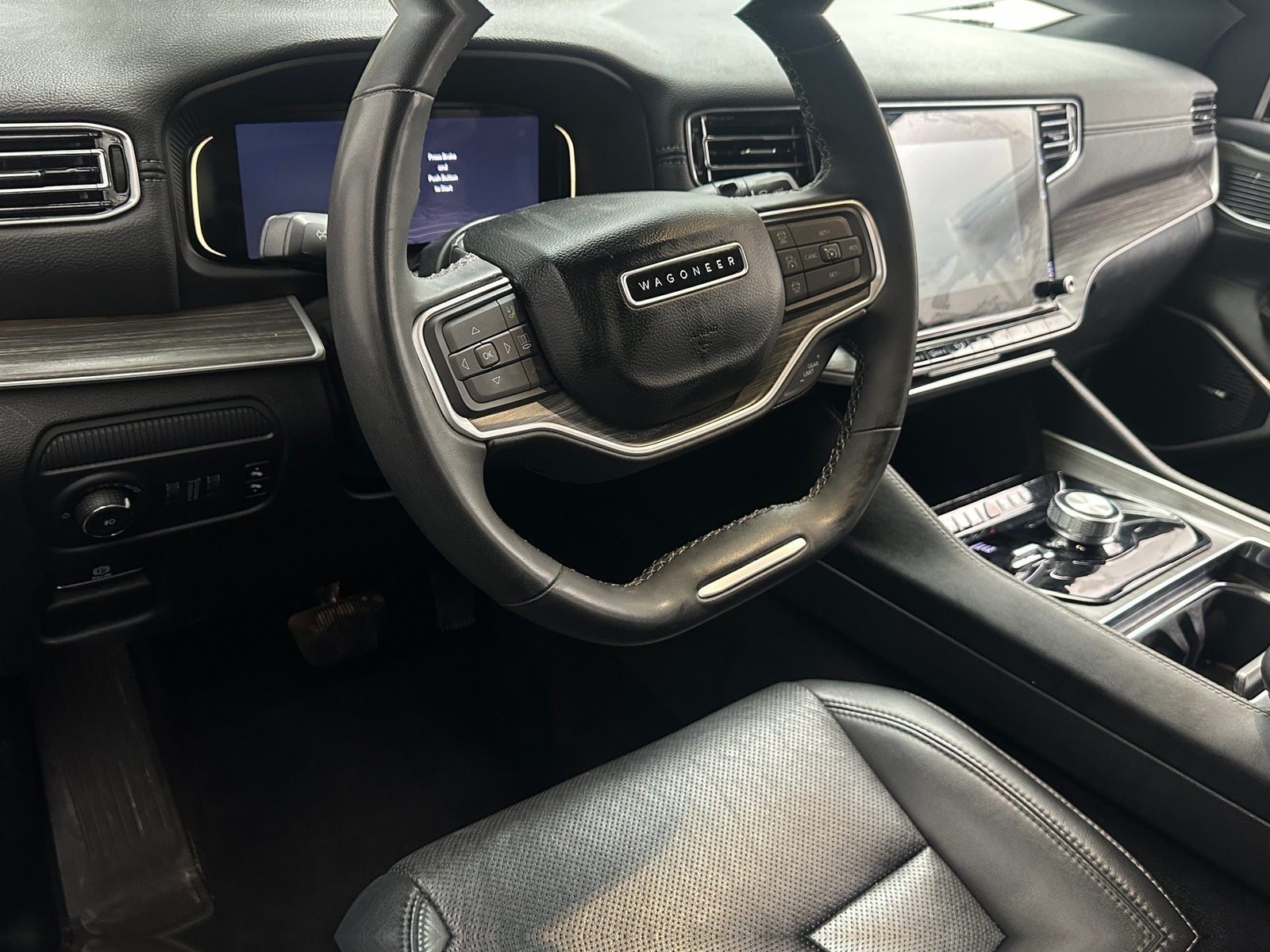 Thumbnail: 2024 Jeep Wagoneer - 4