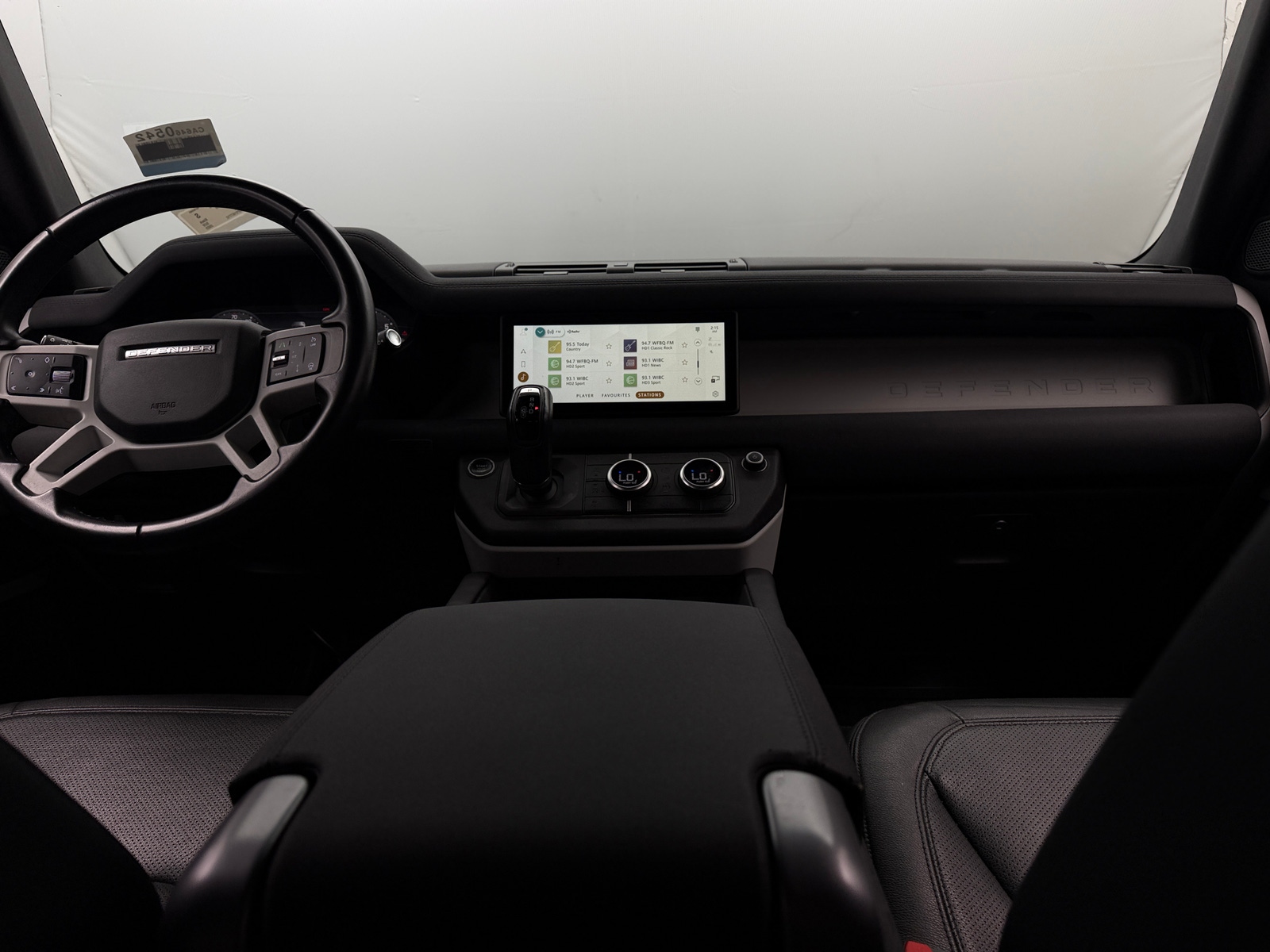 Thumbnail: 2023 Land Rover Defender - 3