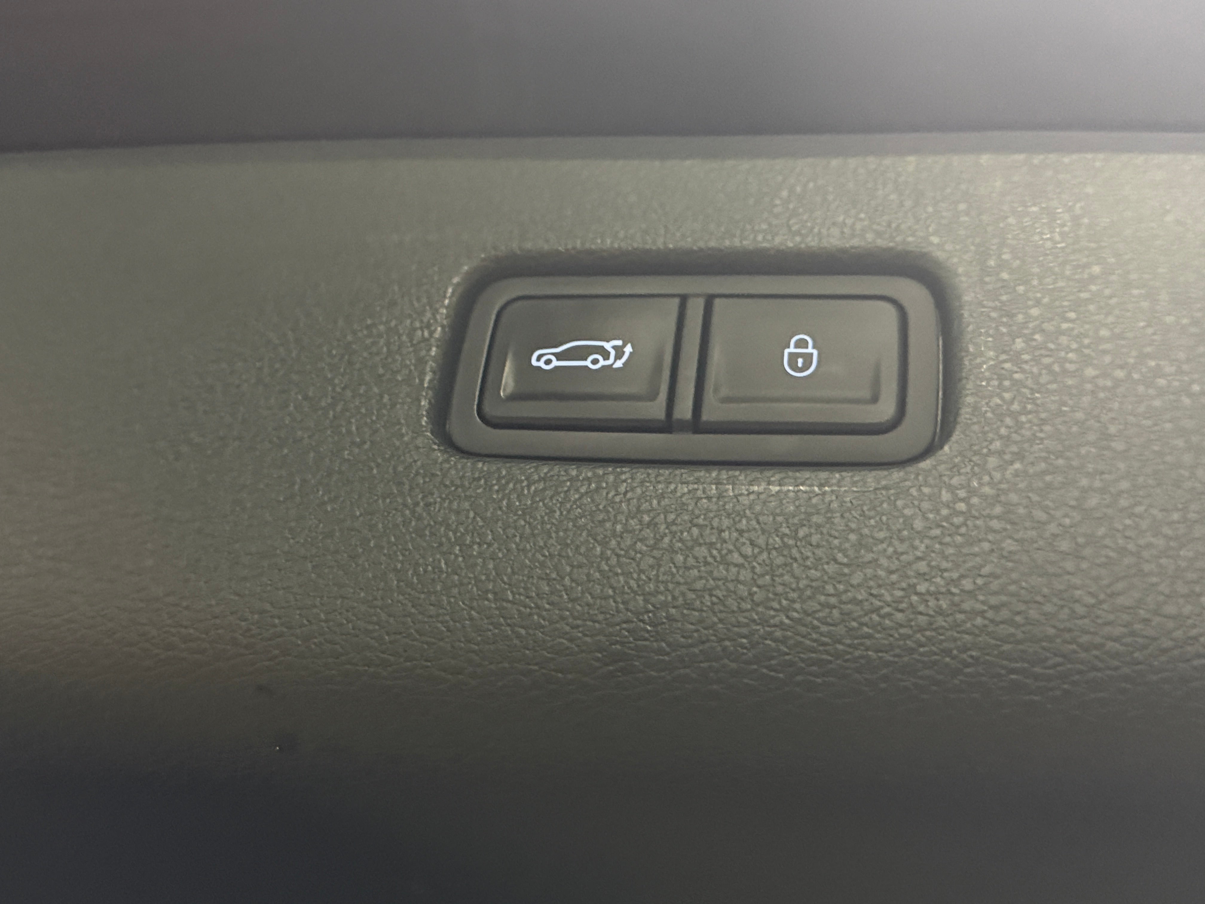 2025 GENESIS GV80