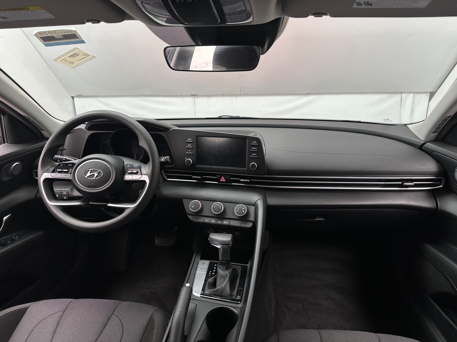 Thumbnail: 2022 Hyundai Elantra - 3