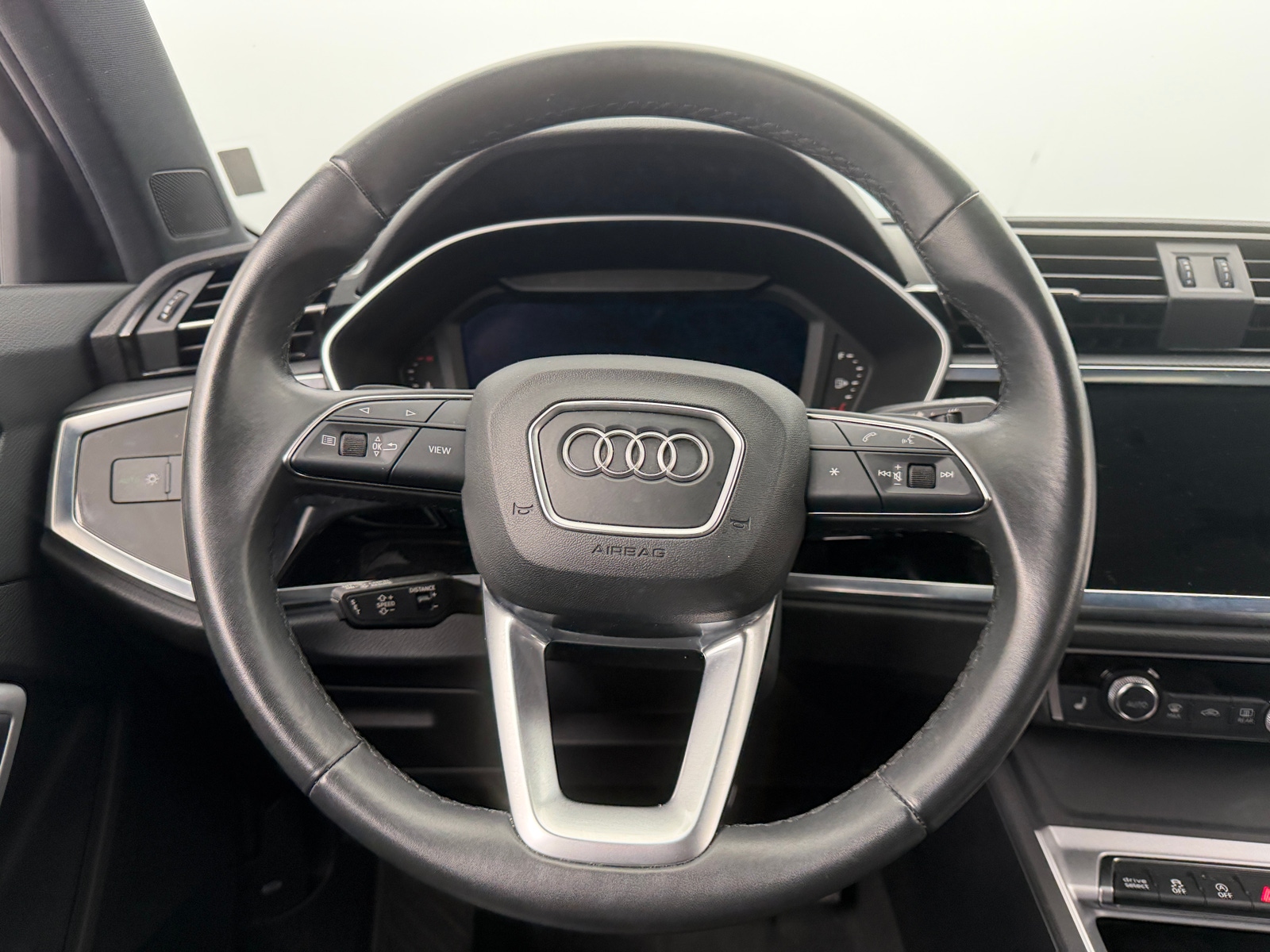 Thumbnail: 2025 Audi Q3 - 5