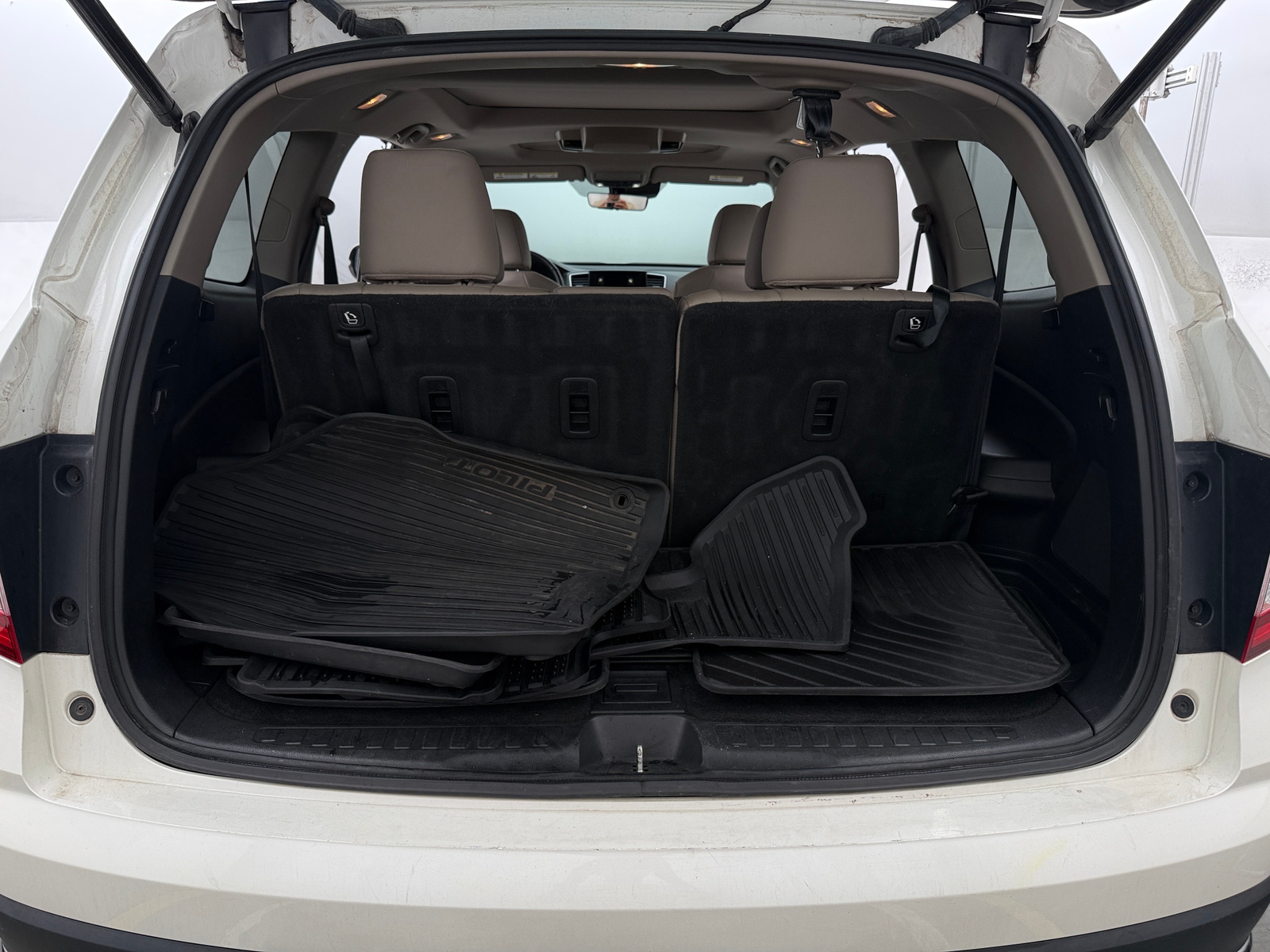 Thumbnail: 2019 Honda Pilot - 6