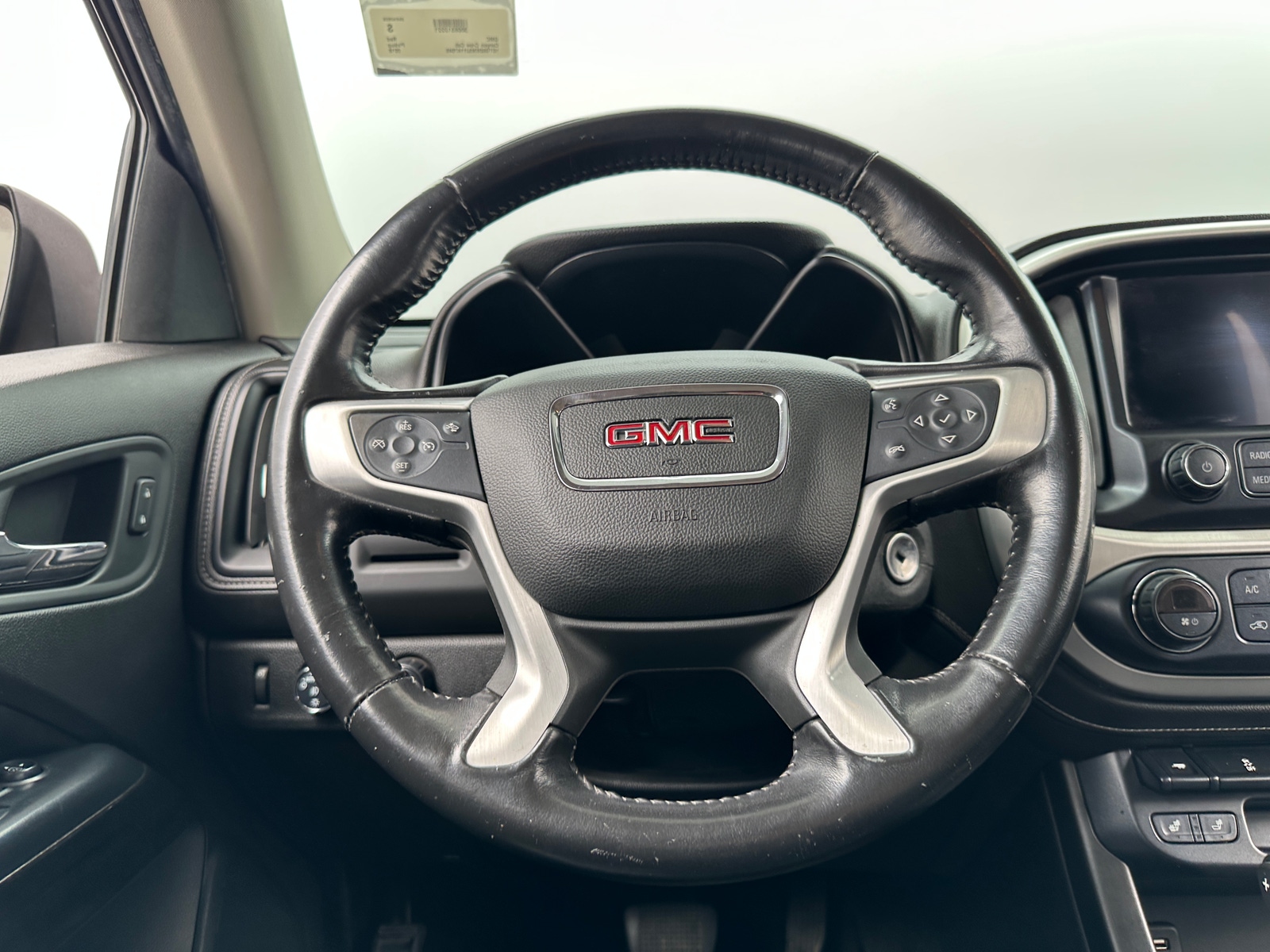 Thumbnail: 2018 GMC Canyon - 4