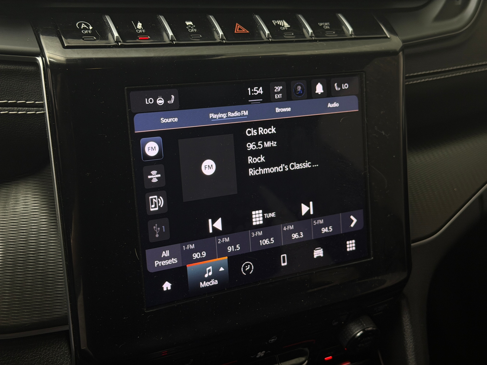 Thumbnail: 2024 Jeep Grand Cherokee L - 3