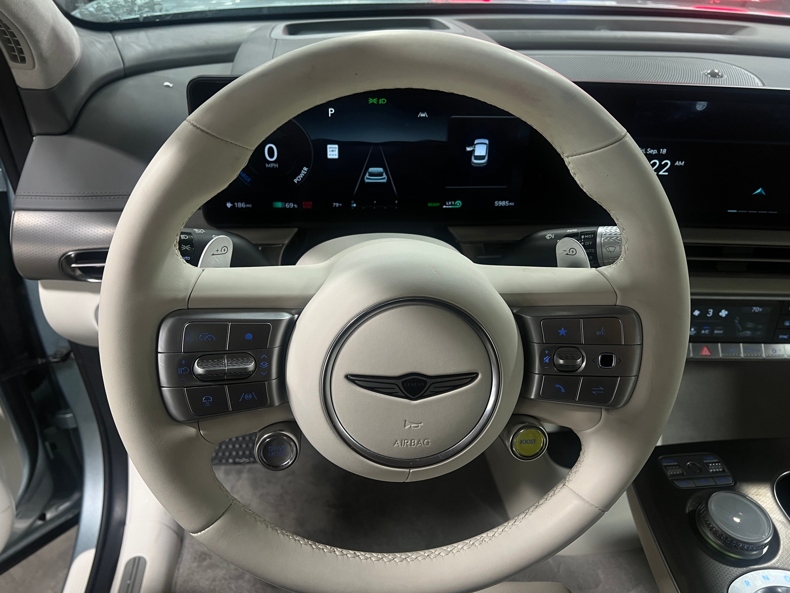 Thumbnail: 2023 Genesis GV60 - 4