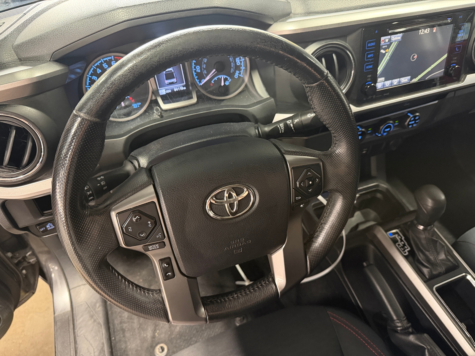 Thumbnail: 2017 Toyota Tacoma - 5