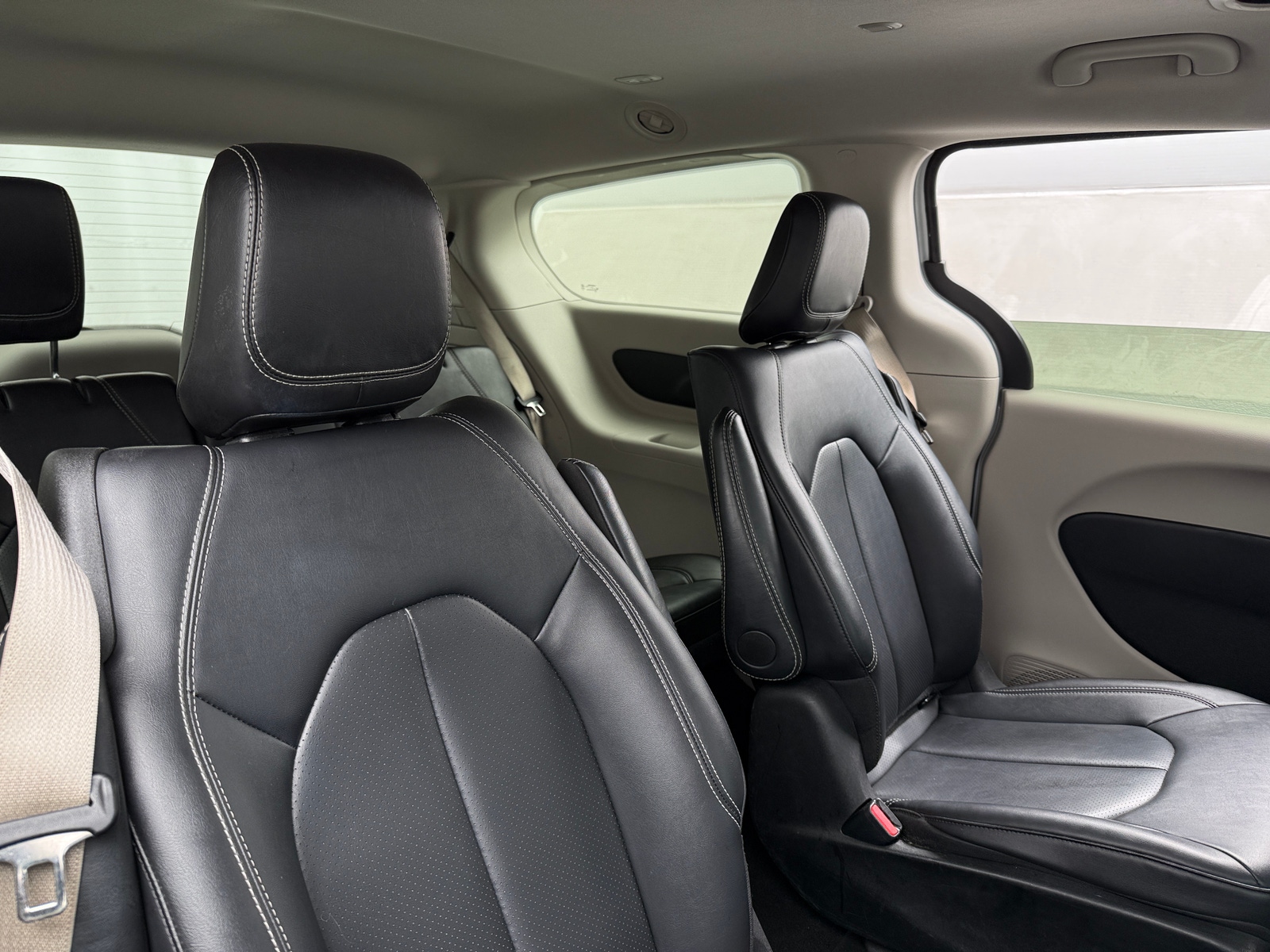 Thumbnail: 2024 Chrysler Pacifica - 5