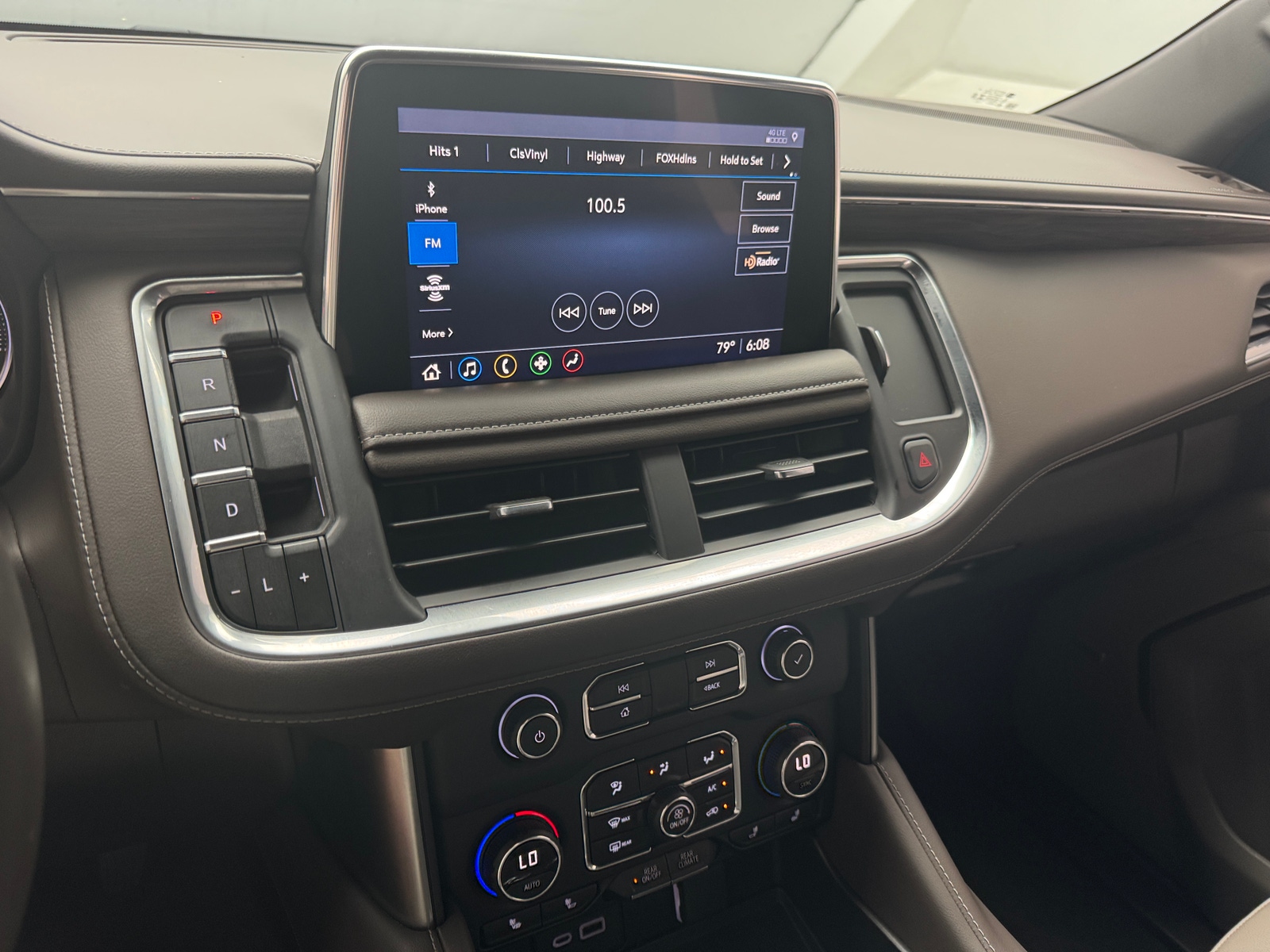 Thumbnail: 2021 Chevrolet Suburban - 3