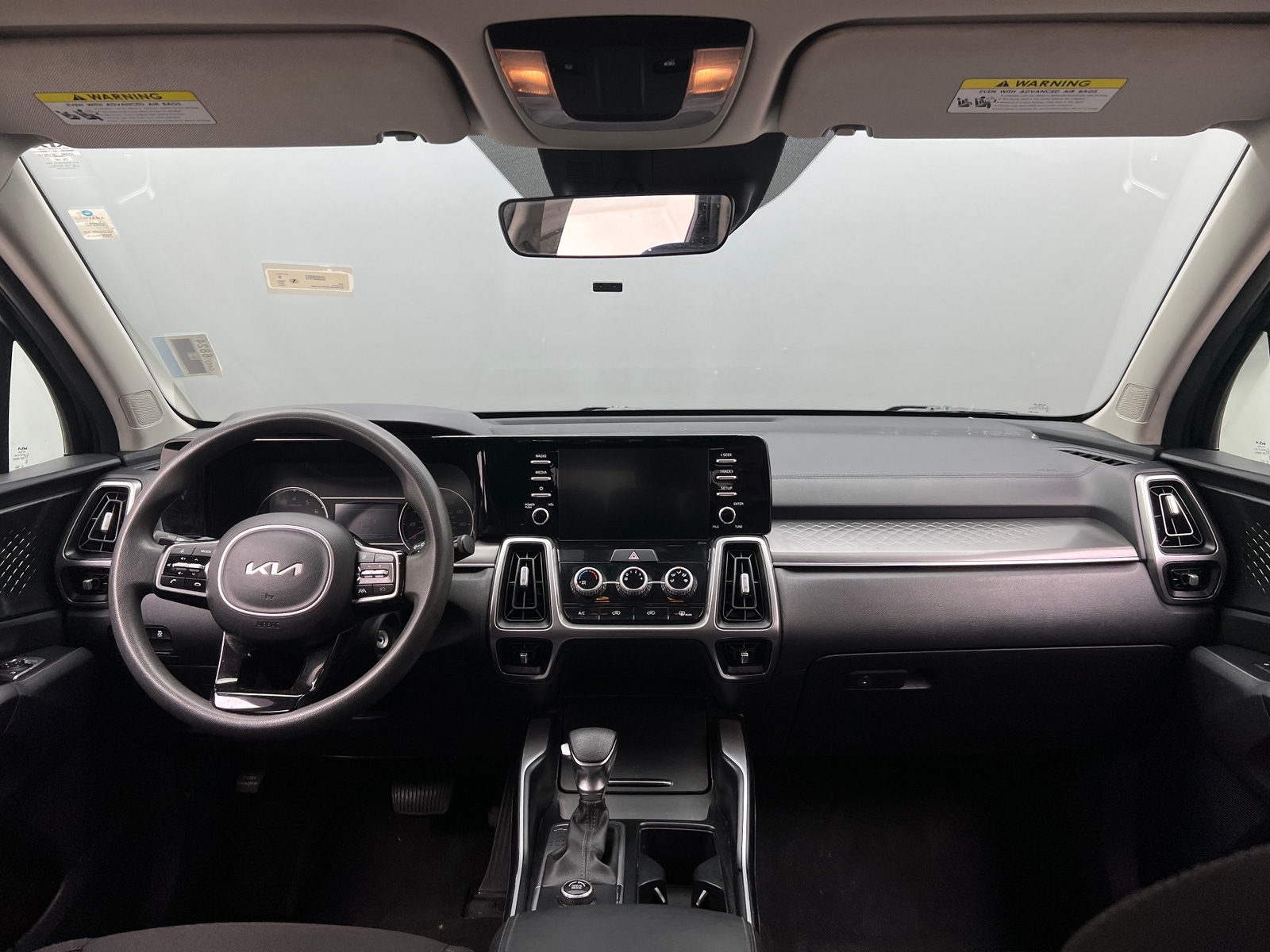 Thumbnail: 2023 Kia Sorento - 3