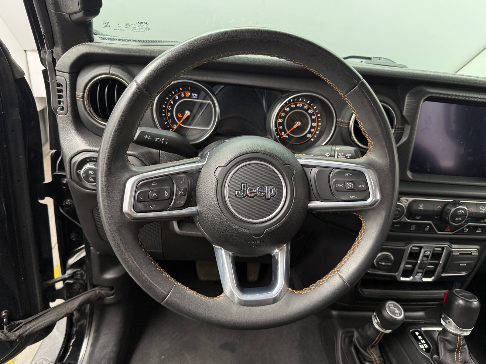 Thumbnail: 2023 Jeep Gladiator - 4