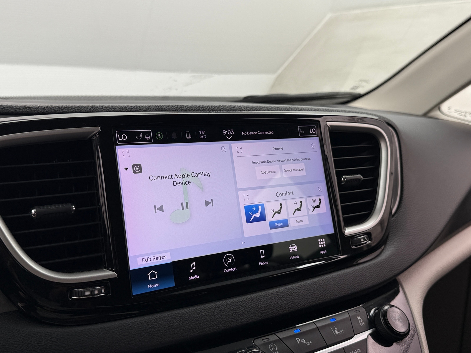 Thumbnail: 2024 Chrysler Pacifica - 3