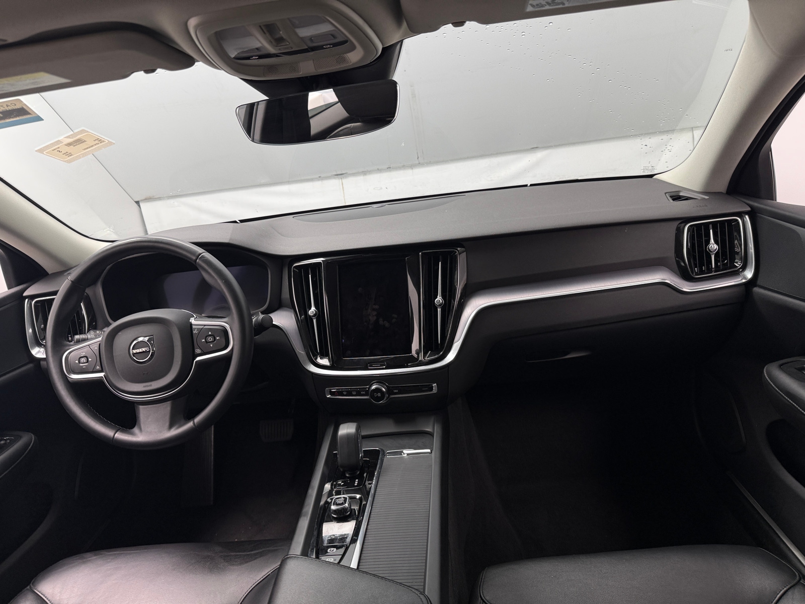 Thumbnail: 2024 Volvo S60 - 3