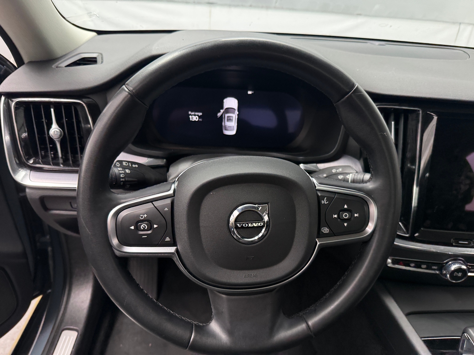 Thumbnail: 2024 Volvo S60 - 5
