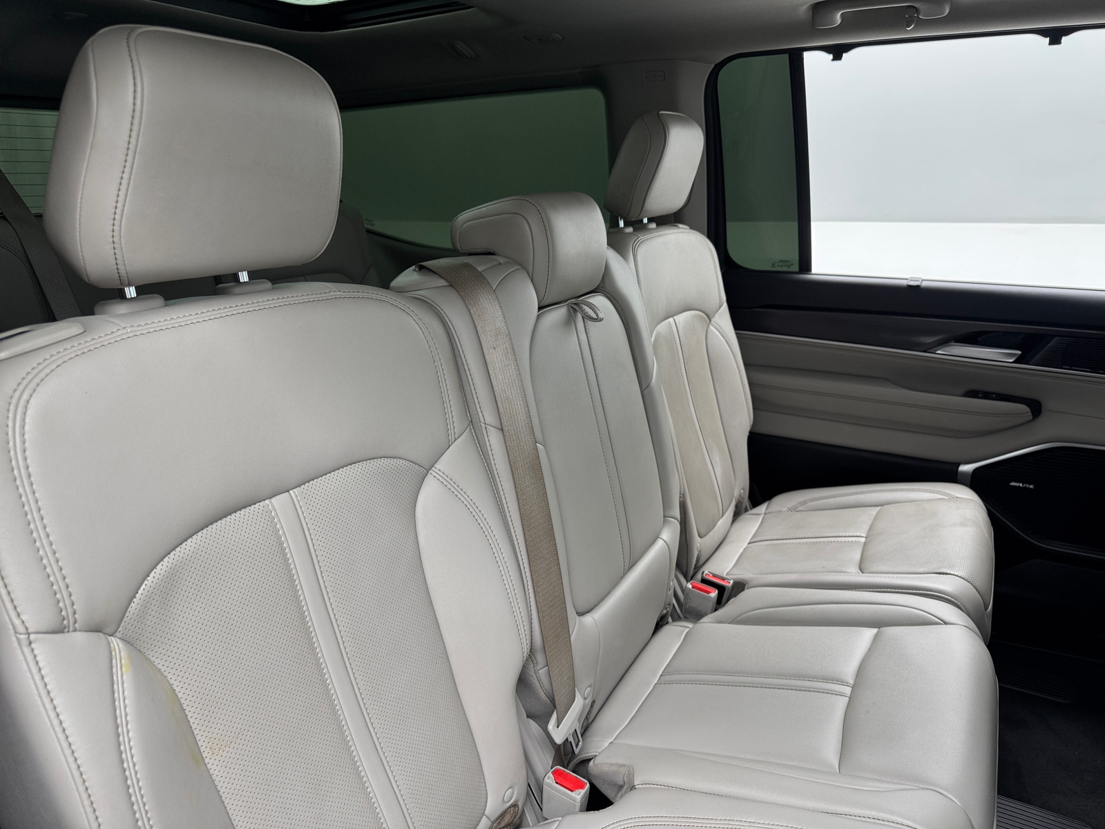 Thumbnail: 2024 Jeep Wagoneer - 5
