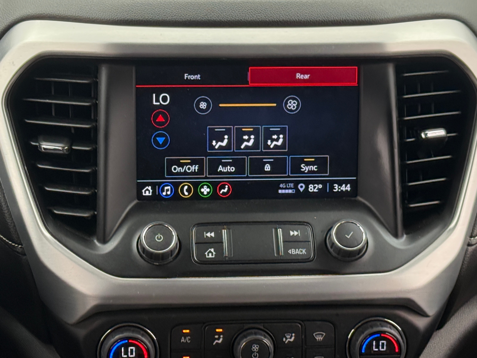Thumbnail: 2023 GMC Acadia - 4