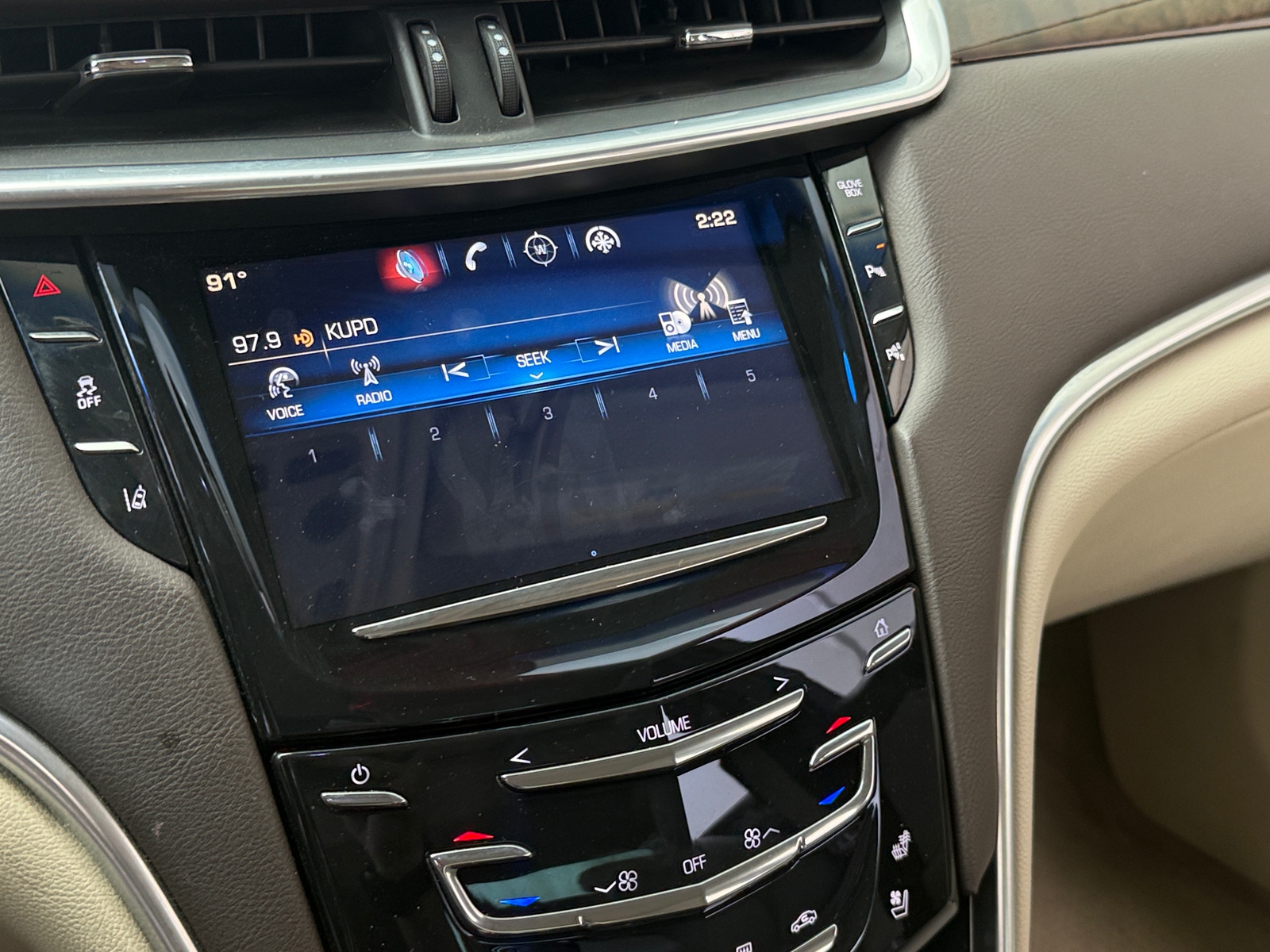Thumbnail: 2014 Cadillac XTS - 3