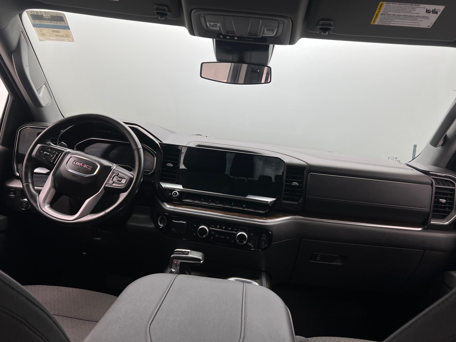 Thumbnail: 2025 GMC Sierra 1500 - 3