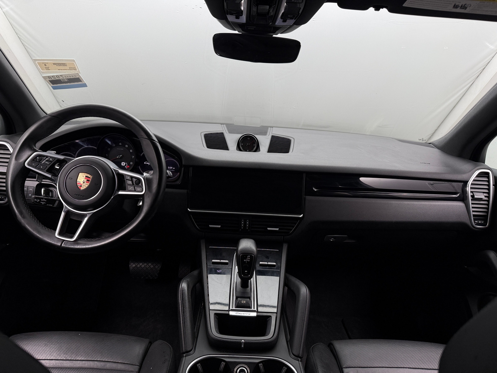 Thumbnail: 2023 Porsche Cayenne - 3