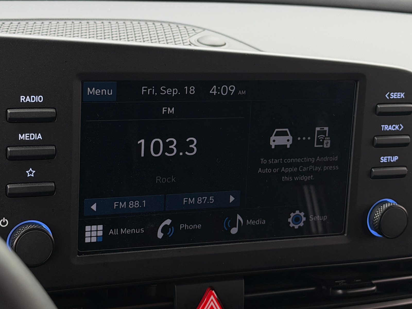 Thumbnail: 2025 Hyundai Elantra - 4