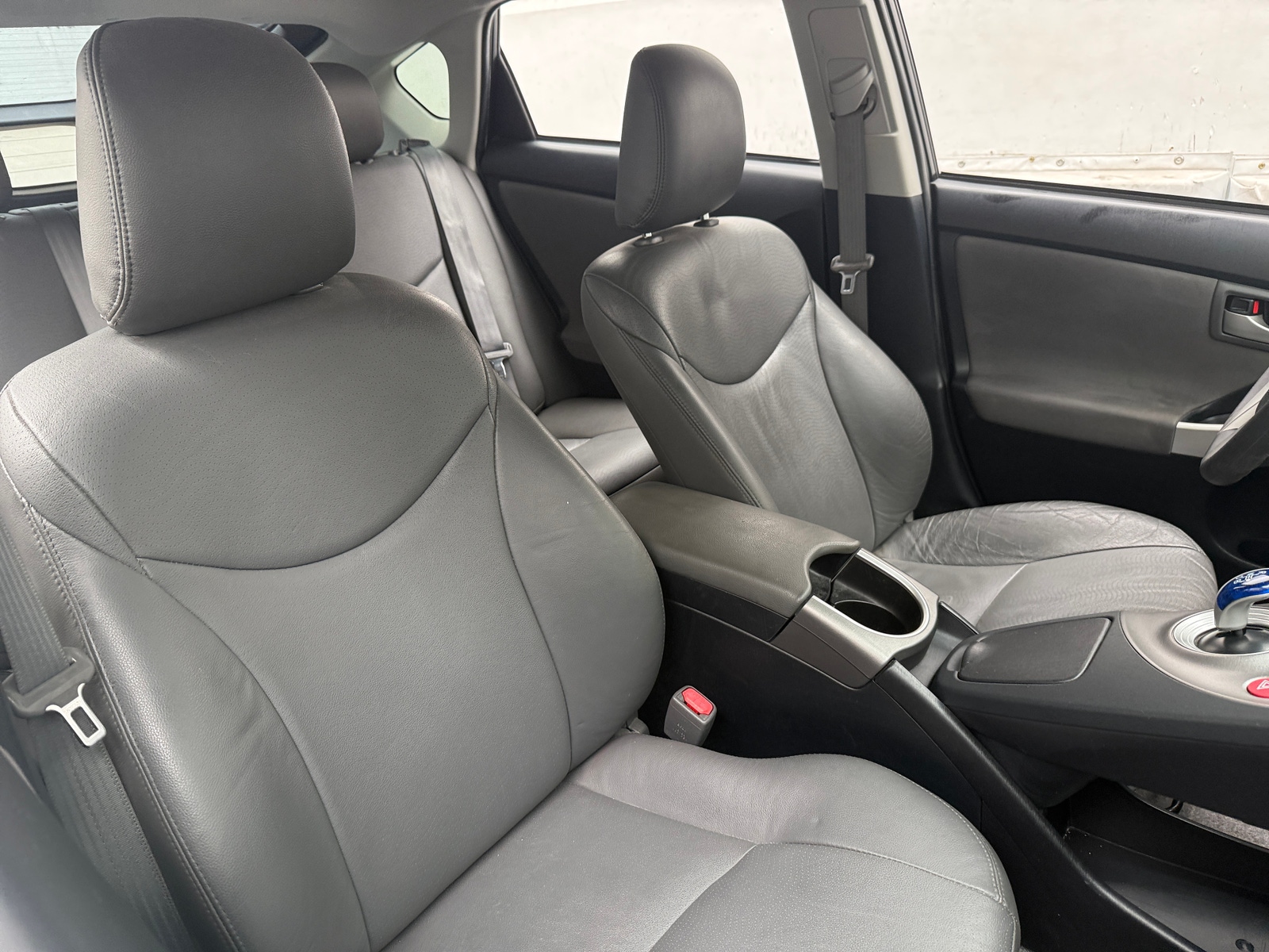 Thumbnail: 2015 Toyota Prius - 2