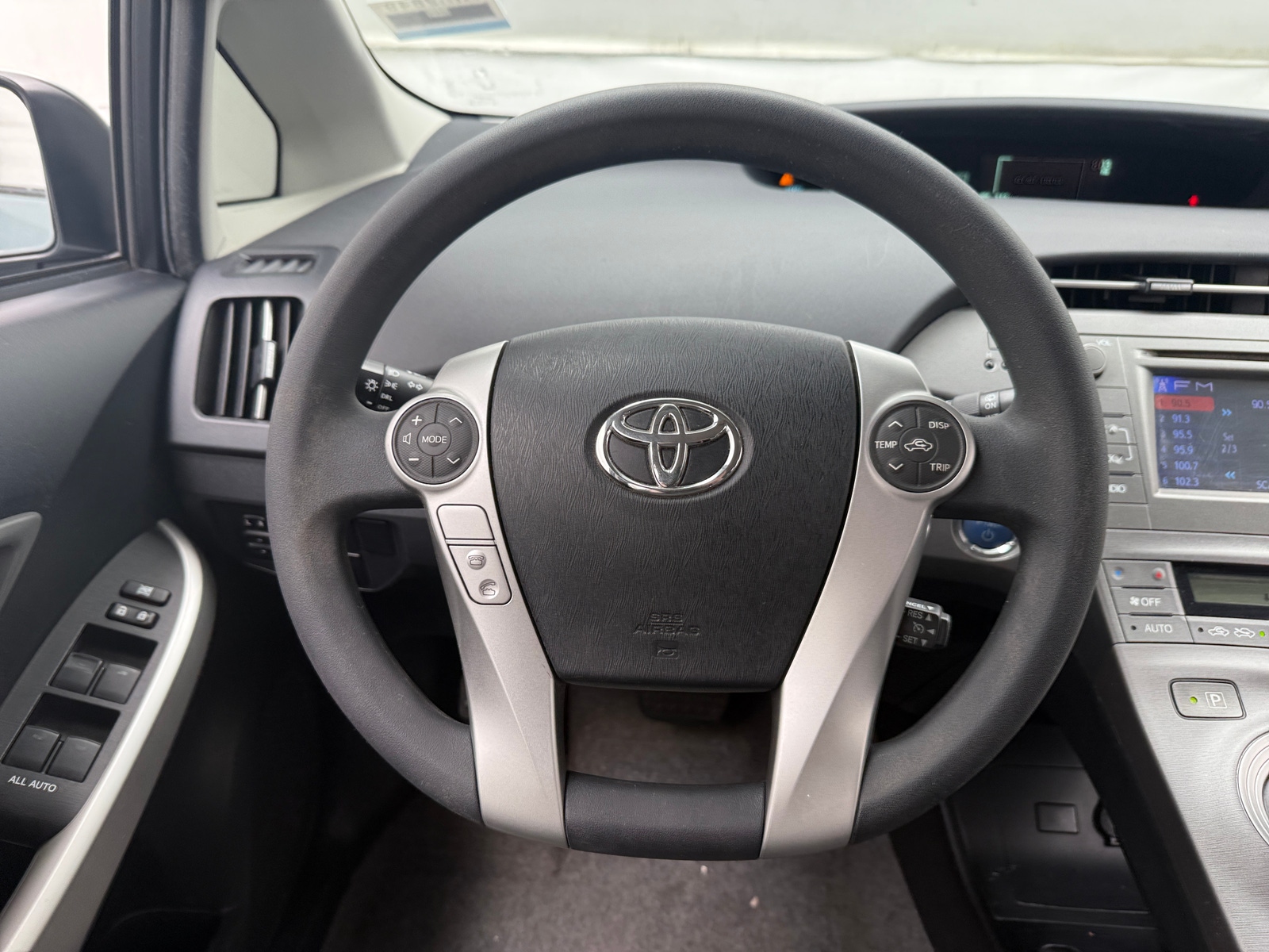 Thumbnail: 2015 Toyota Prius - 5