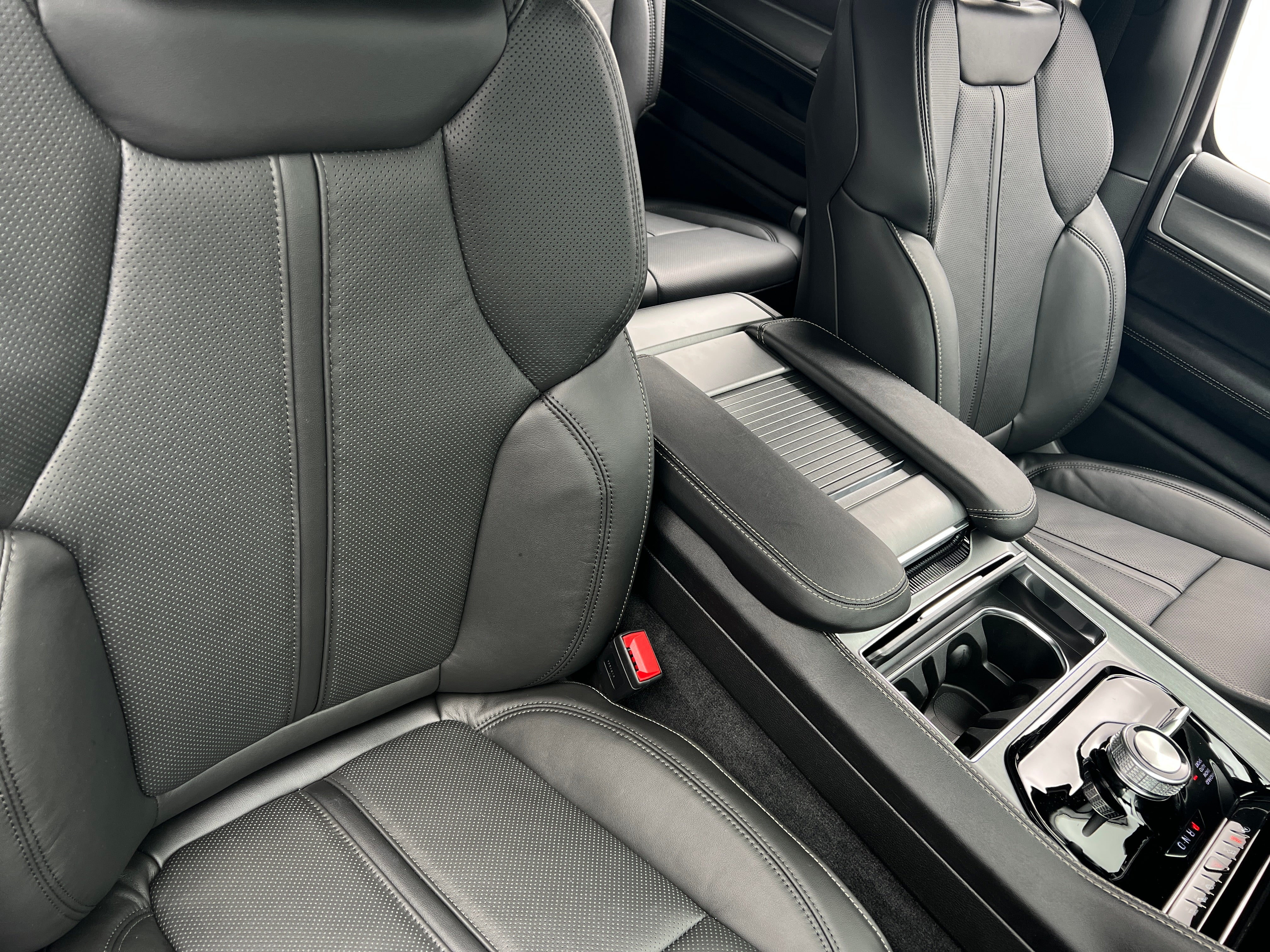 2026 Jeep Grand Wagoneer L