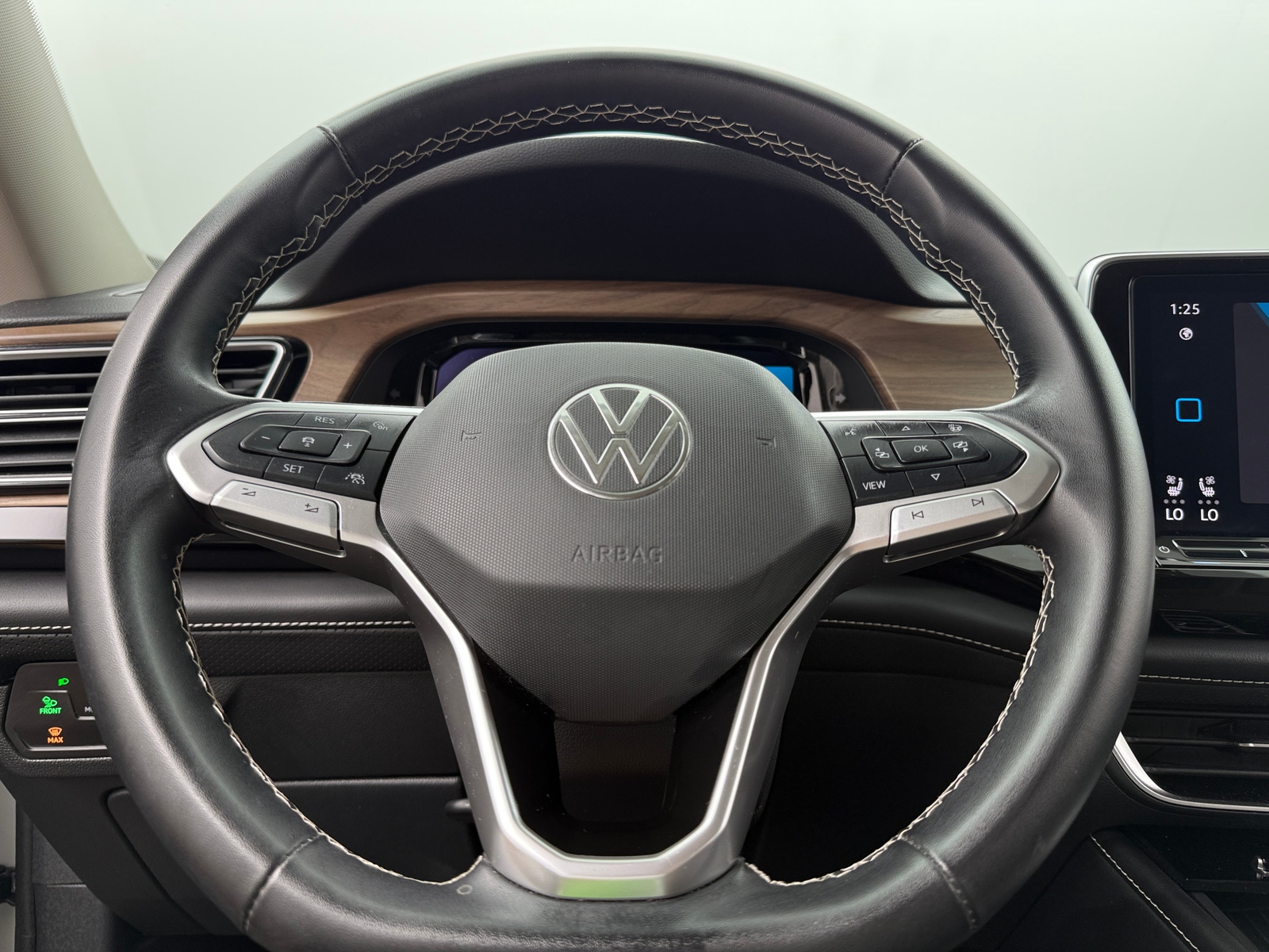Thumbnail: 2025 Volkswagen Atlas - 5