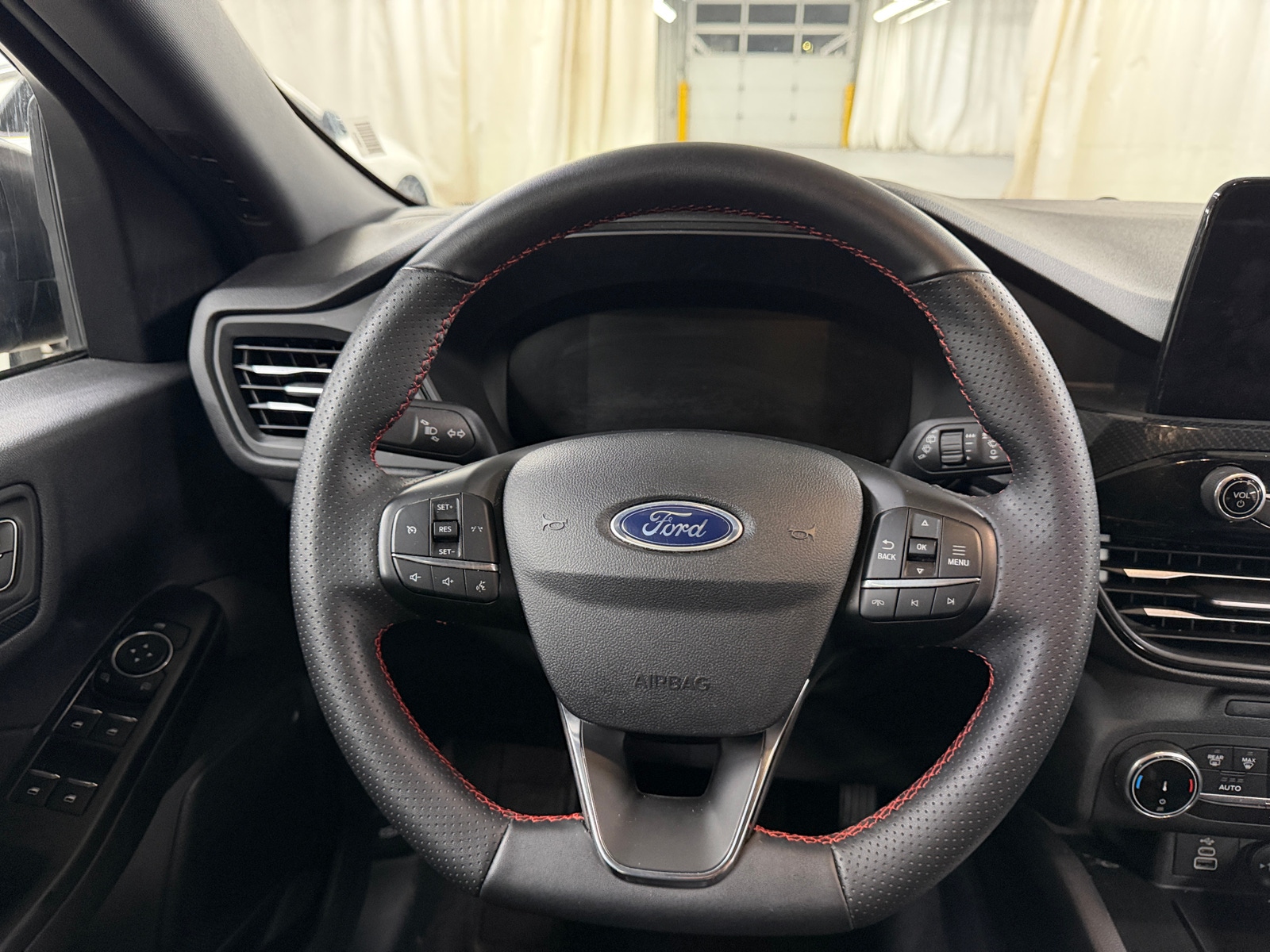 Thumbnail: 2025 Ford Escape - 5