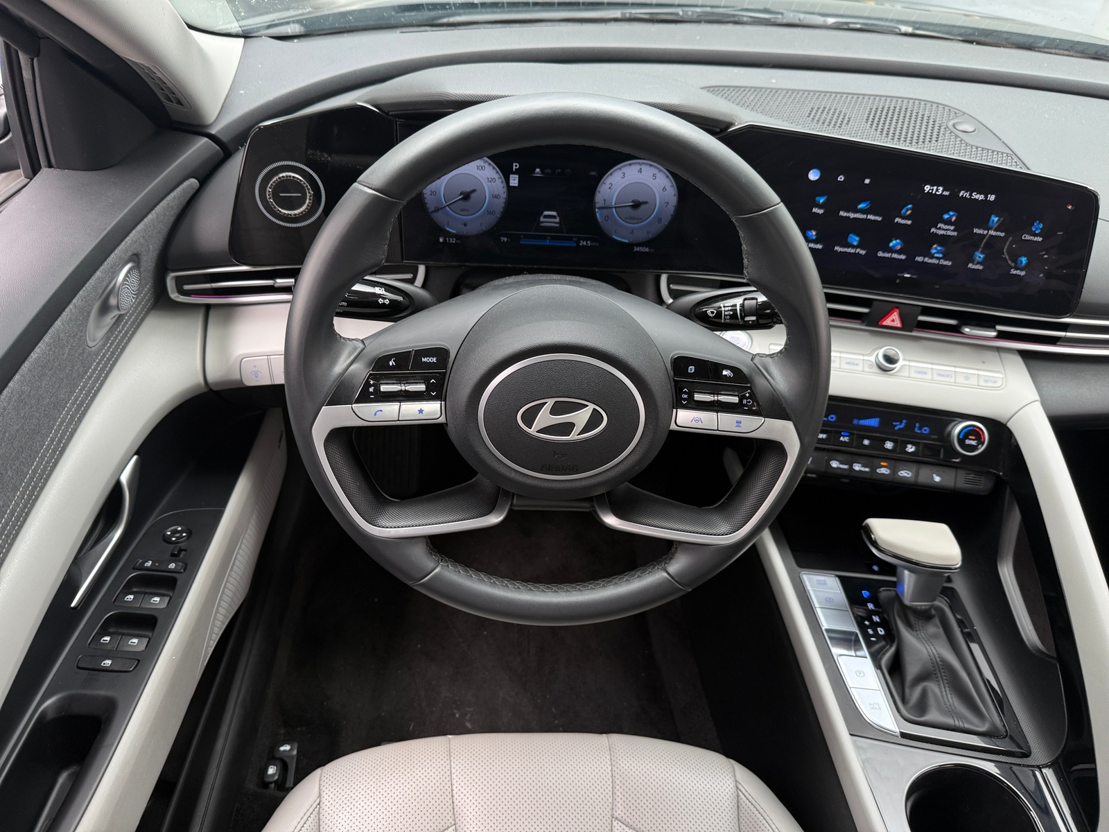 Thumbnail: 2025 Hyundai Elantra - 4