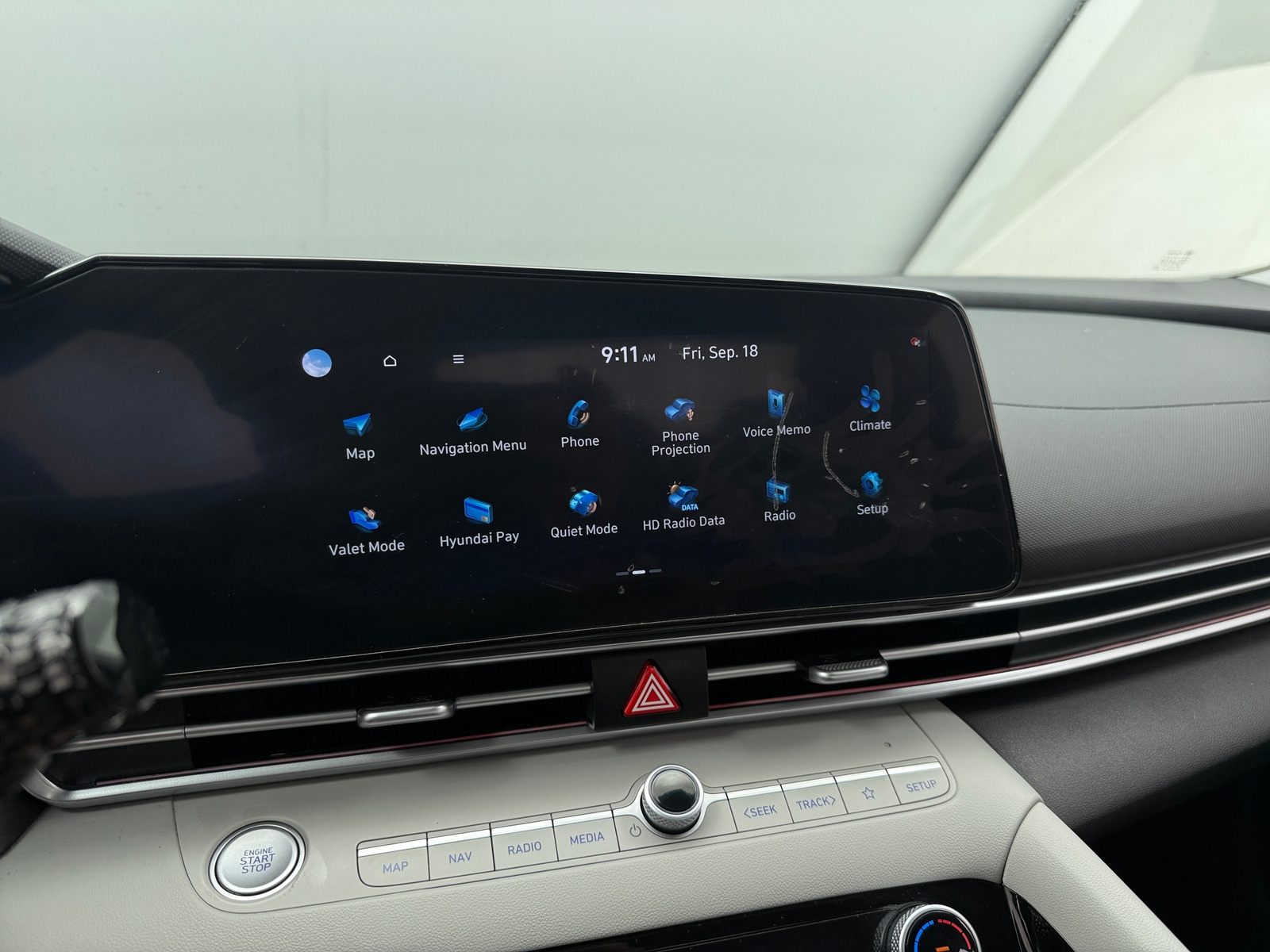 Thumbnail: 2025 Hyundai Elantra - 3