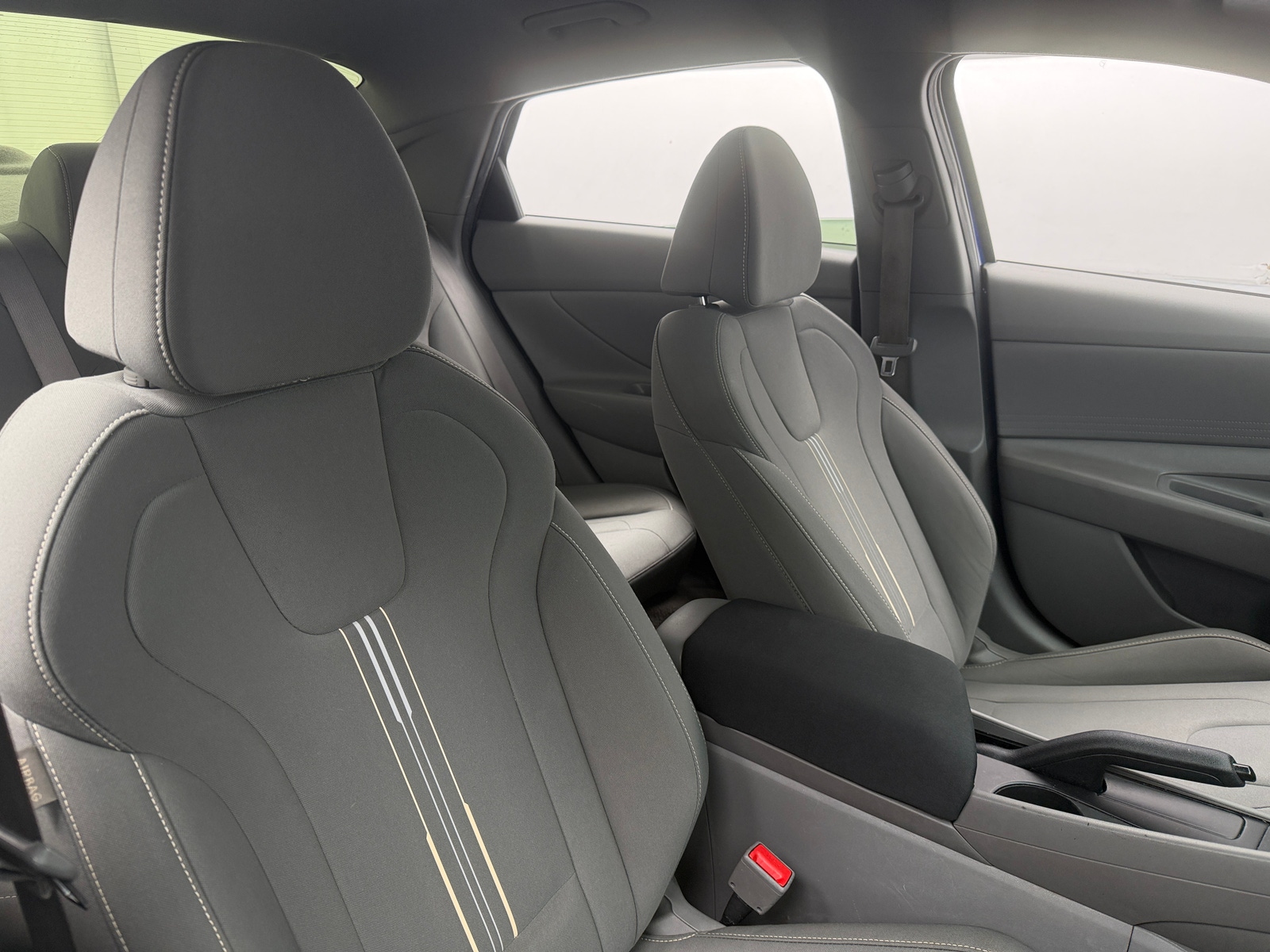 Thumbnail: 2022 Hyundai Elantra - 2